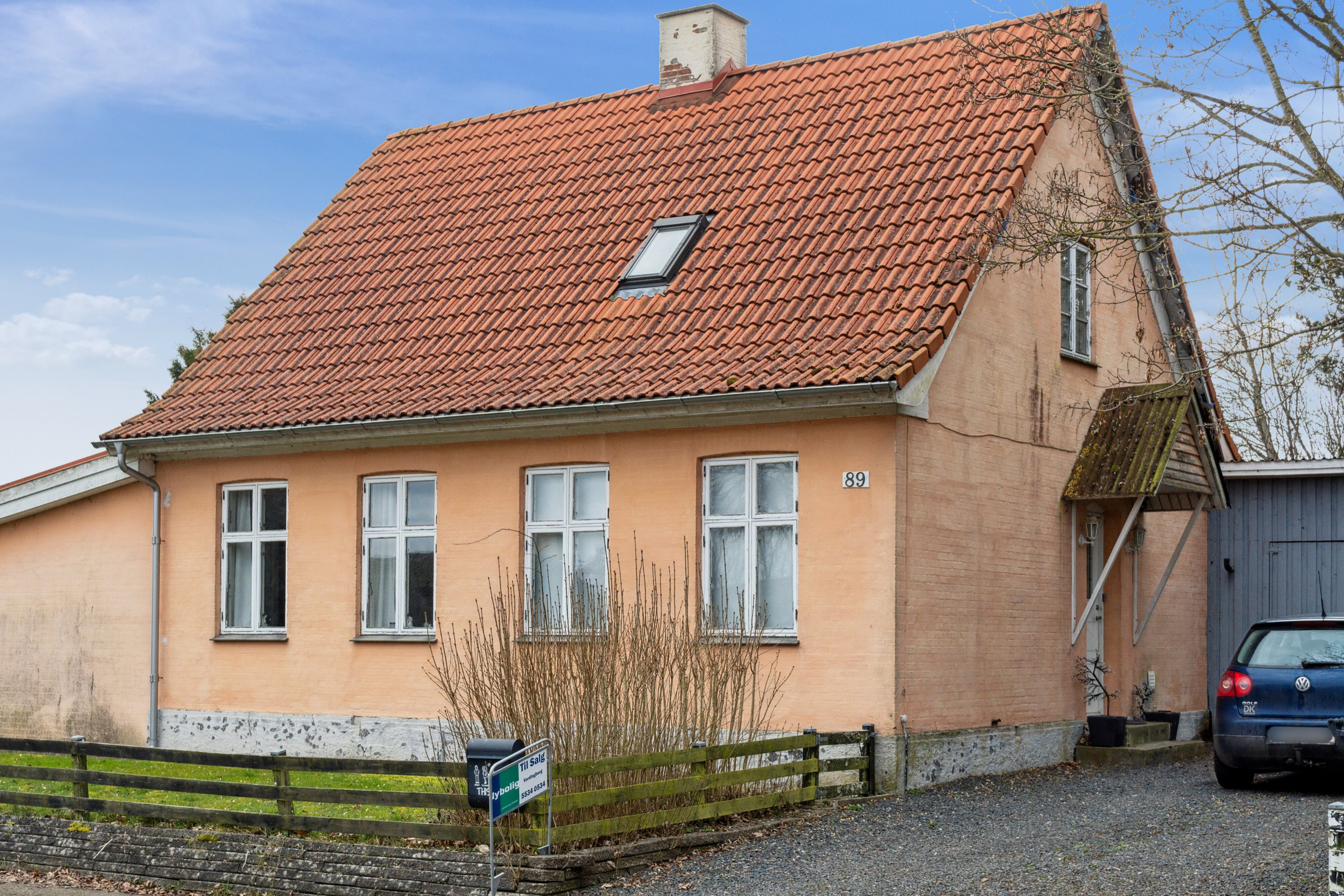 Fremhævet set fra vejen billede i fuldskærmstilstand. Billede af Viemose Gade 89, 4771 Kalvehave