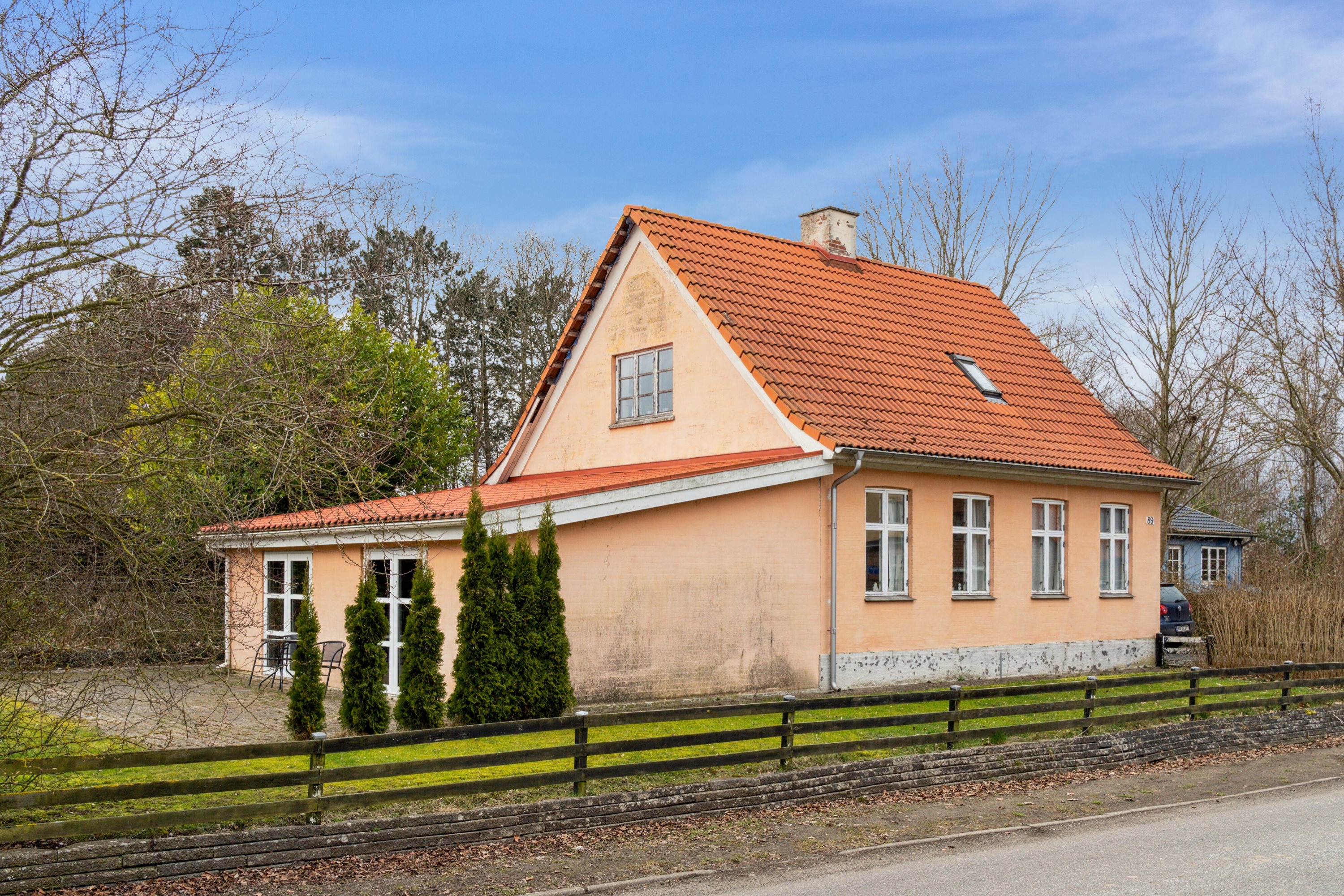 Fremhævet set fra vejen billede i fuldskærmstilstand. Billede af Viemose Gade 89, 4771 Kalvehave