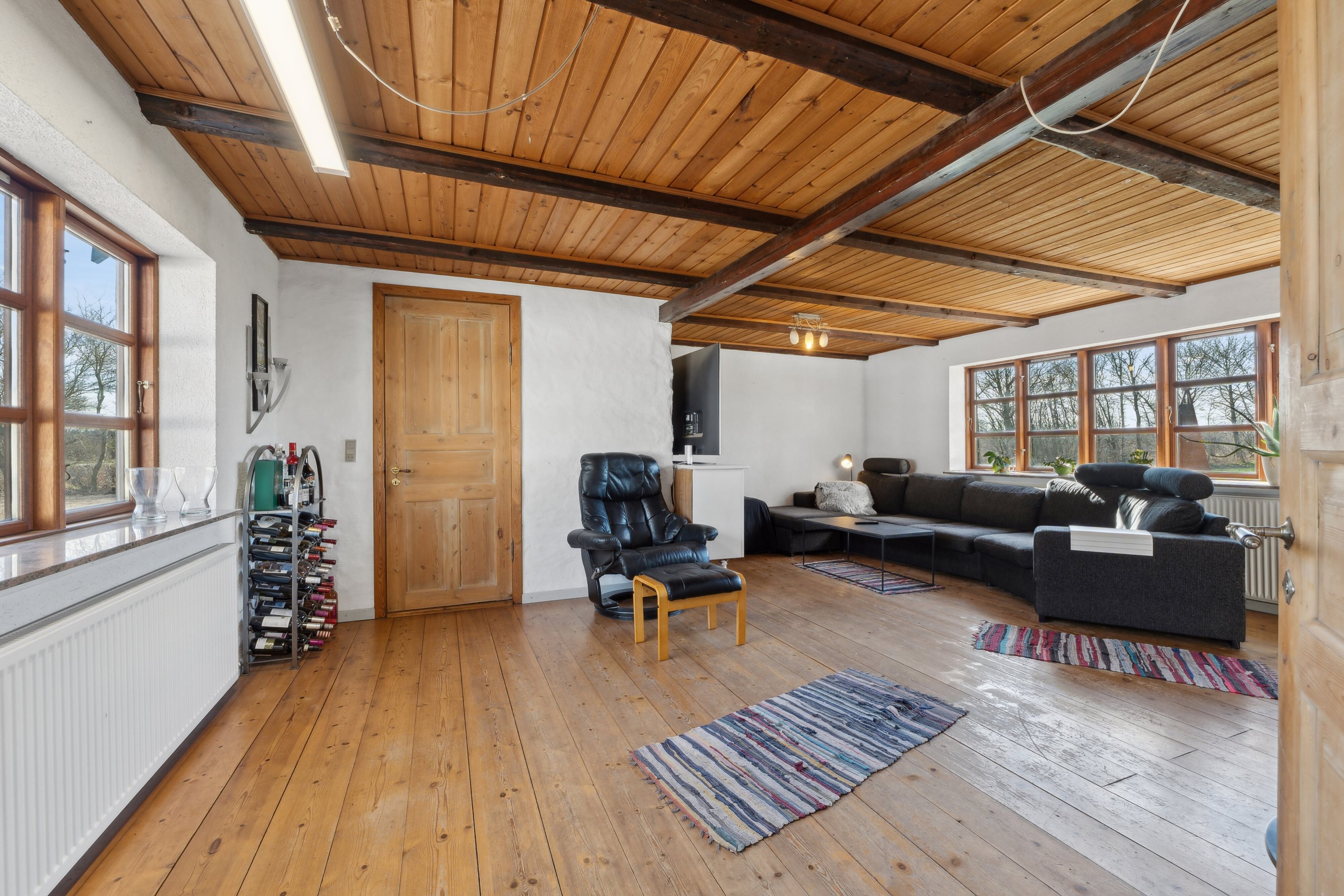 Fremhævet stue billede i fuldskærmstilstand. Billede af Ruskærvej 23, Ilskov, 7451 Sunds