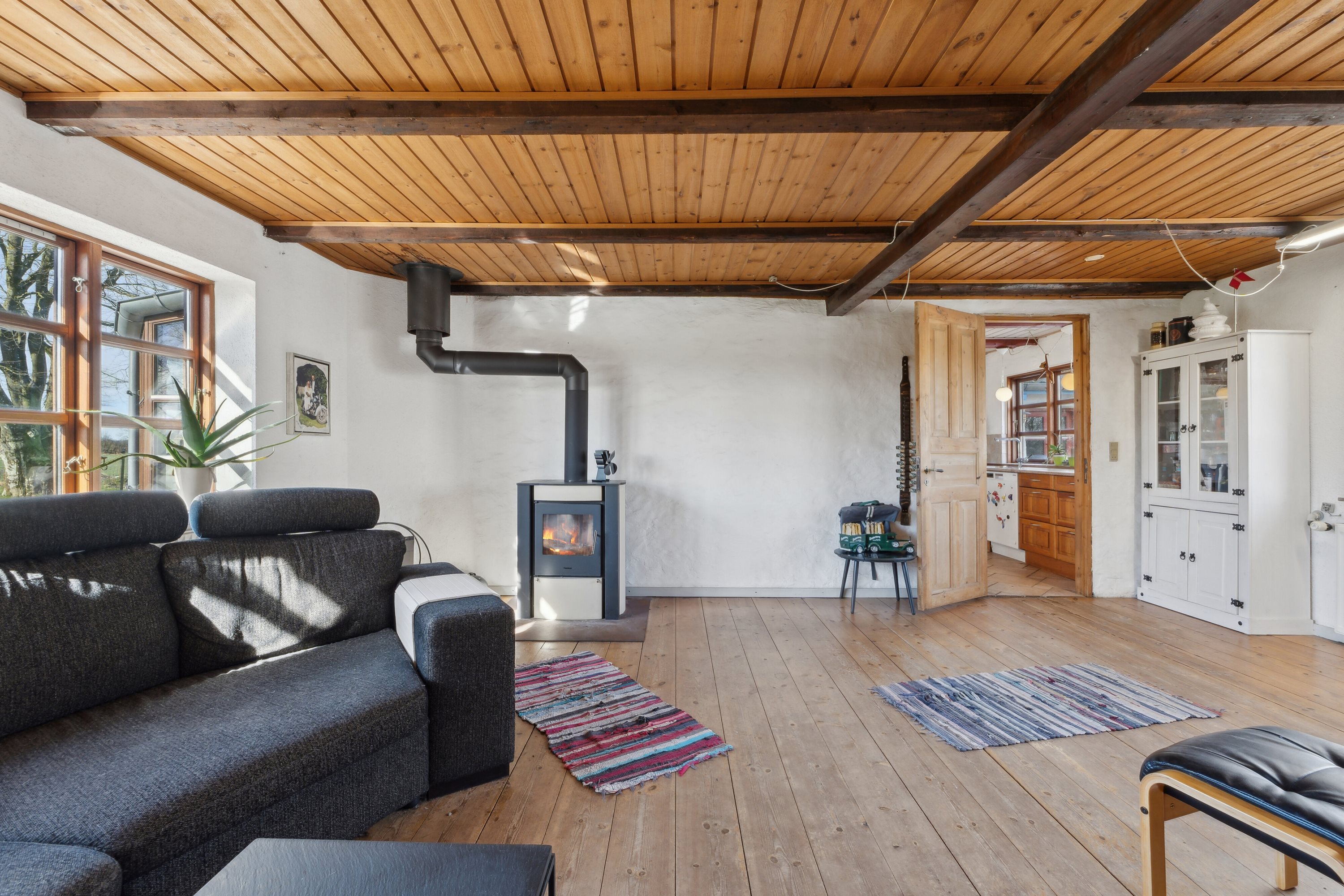 Fremhævet stue billede i fuldskærmstilstand. Billede af Ruskærvej 23, Ilskov, 7451 Sunds