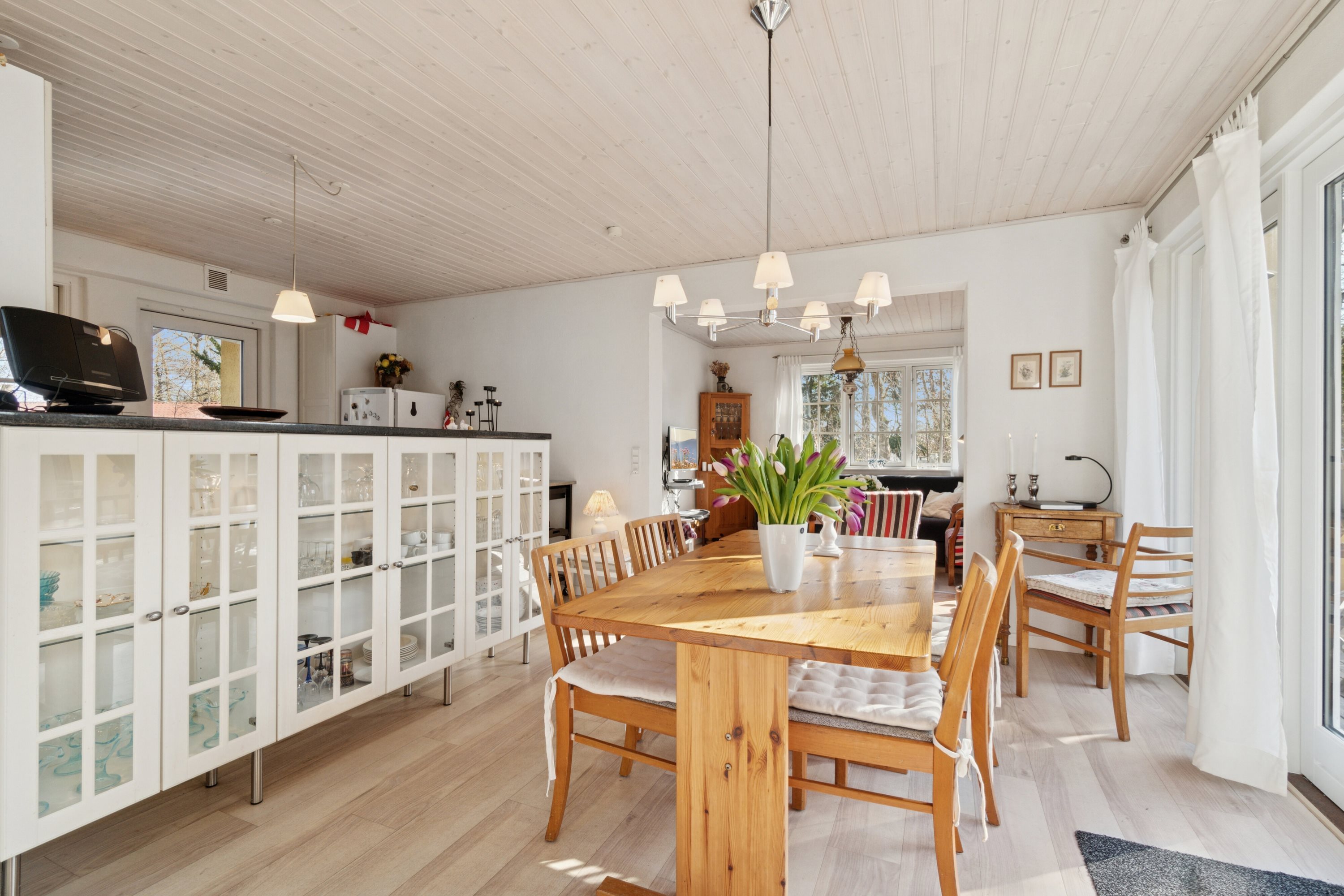 Fremhævet spisestue billede i fuldskærmstilstand. Billede af Myrevej 5B, Balka, 3730 Nexø