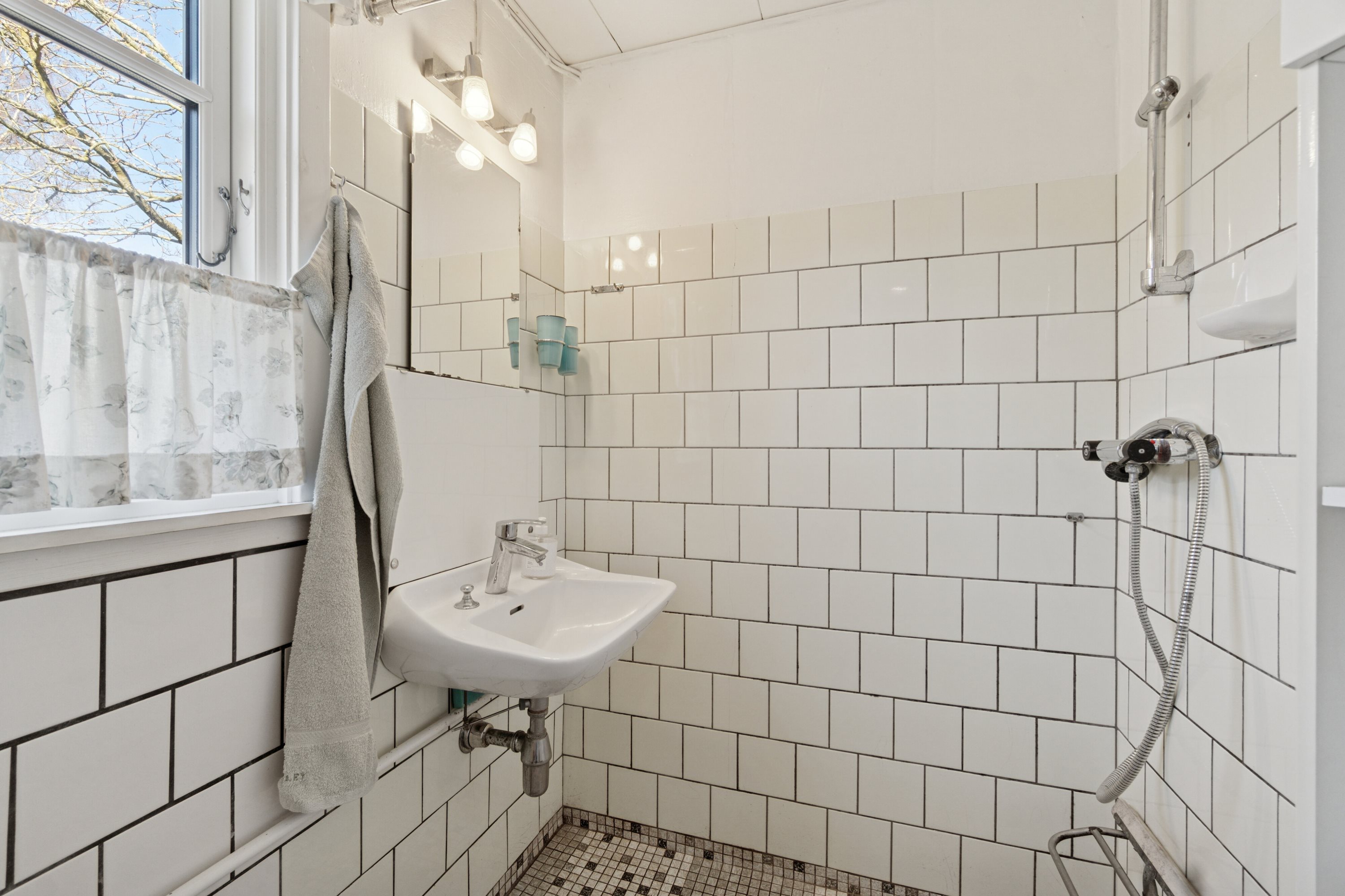 Fremhævet badeværelse billede i fuldskærmstilstand. Billede af Myrevej 5B, Balka, 3730 Nexø