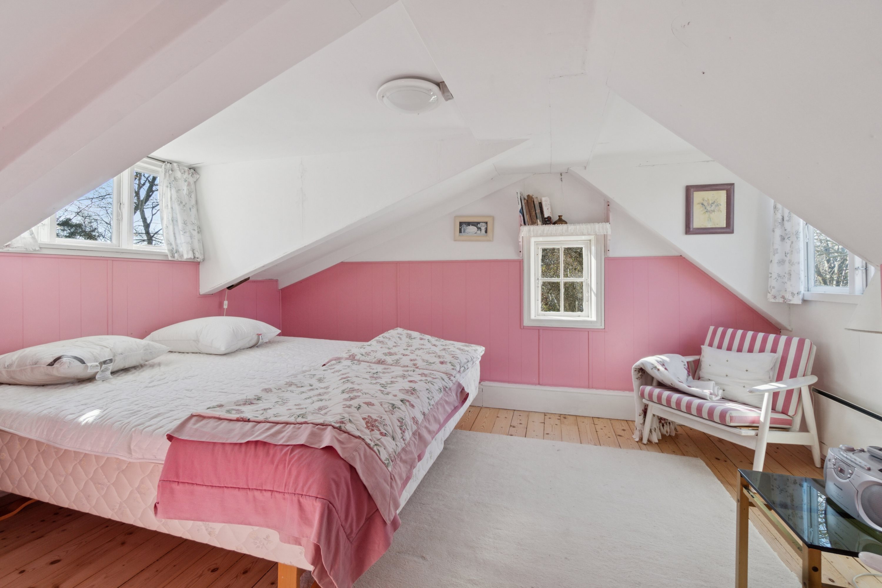Fremhævet soveværelse billede i fuldskærmstilstand. Billede af Myrevej 5B, Balka, 3730 Nexø