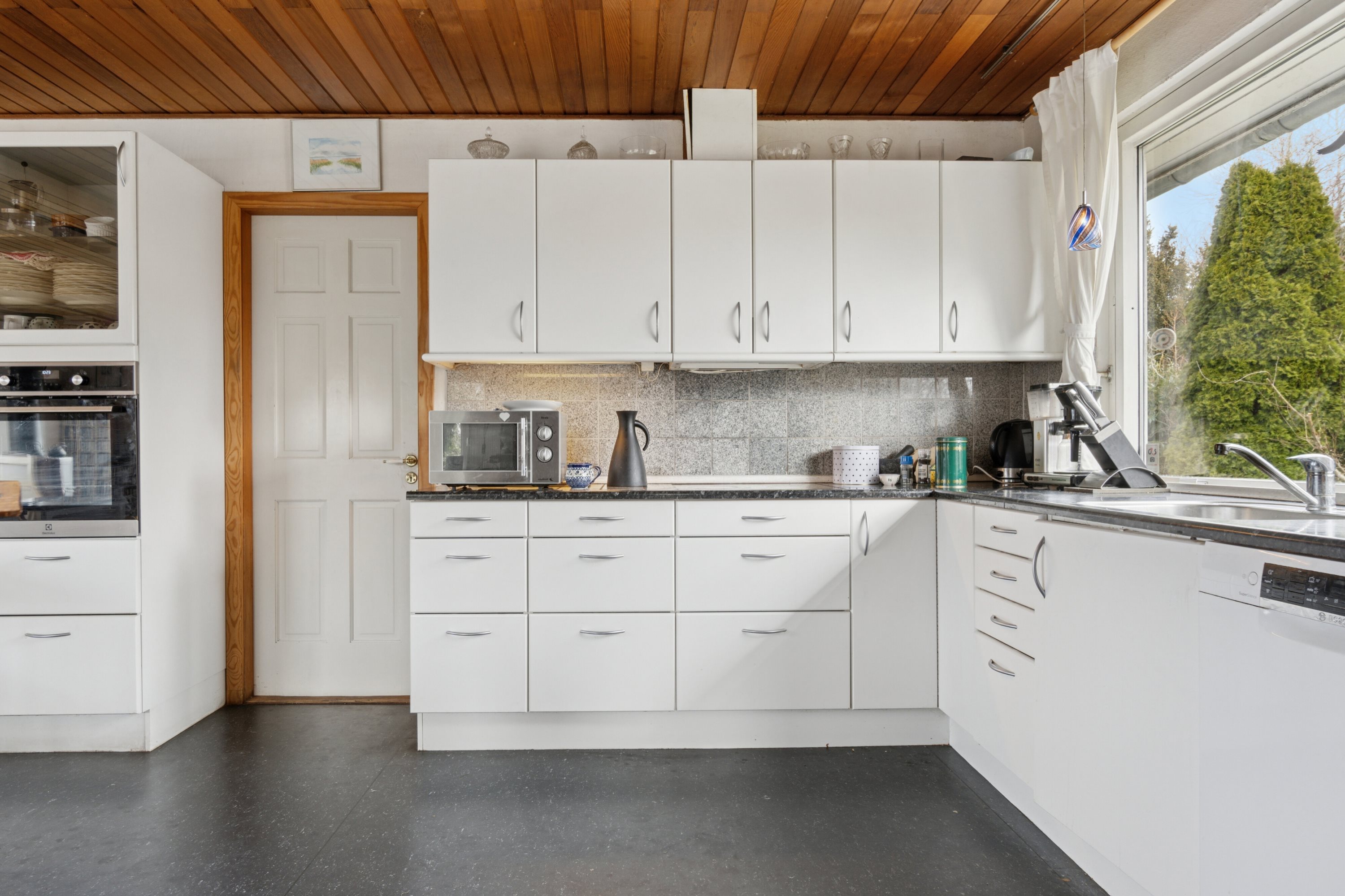 Fremhævet køkken billede i fuldskærmstilstand. Billede af Paradis Alle 20, Ramløse, 3200 Helsinge