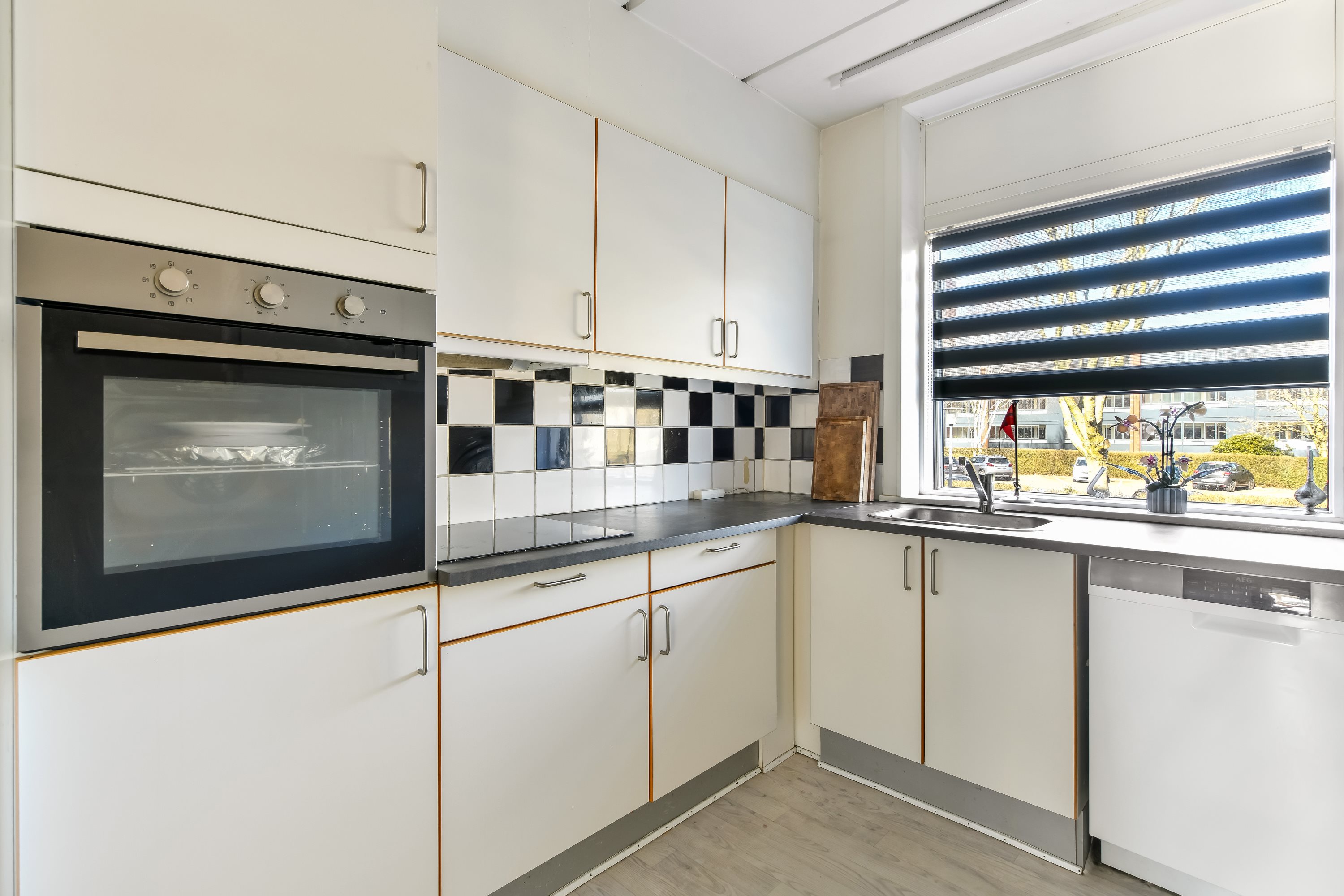 Miniaturebillede 2: køkken. Billede af Skoleparken 27, st.. th., 6705 Esbjerg Ø