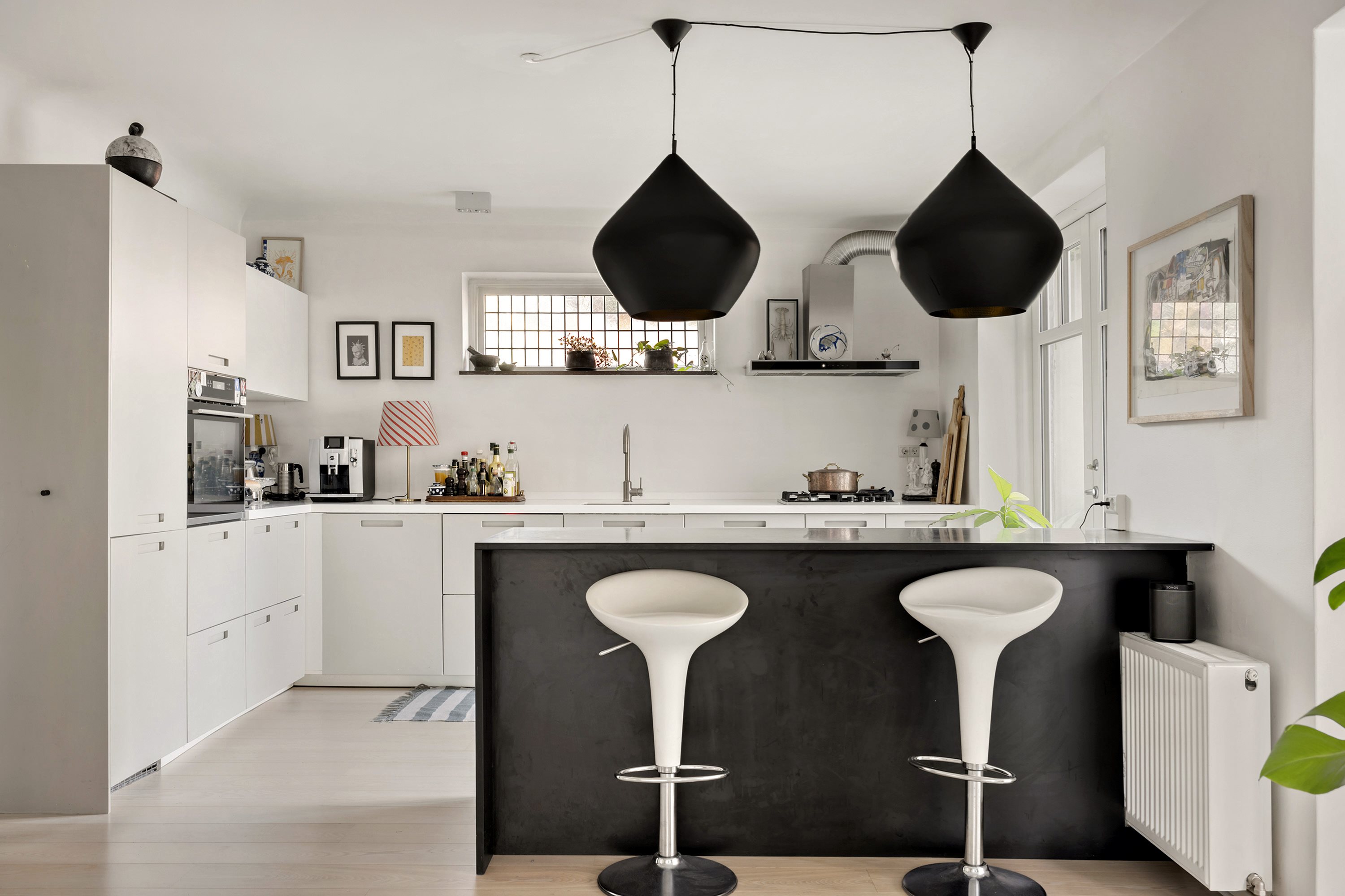 Fremhævet køkken billede i fuldskærmstilstand. Billede af Skovvej 7, st.., 2930 Klampenborg