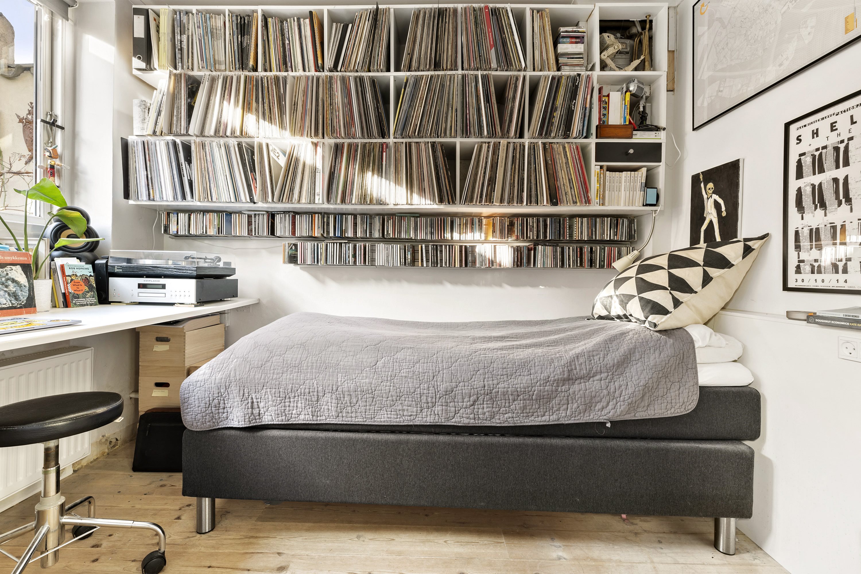 Fremhævet soveværelse billede i fuldskærmstilstand. Billede af Skovvej 7, st.., 2930 Klampenborg