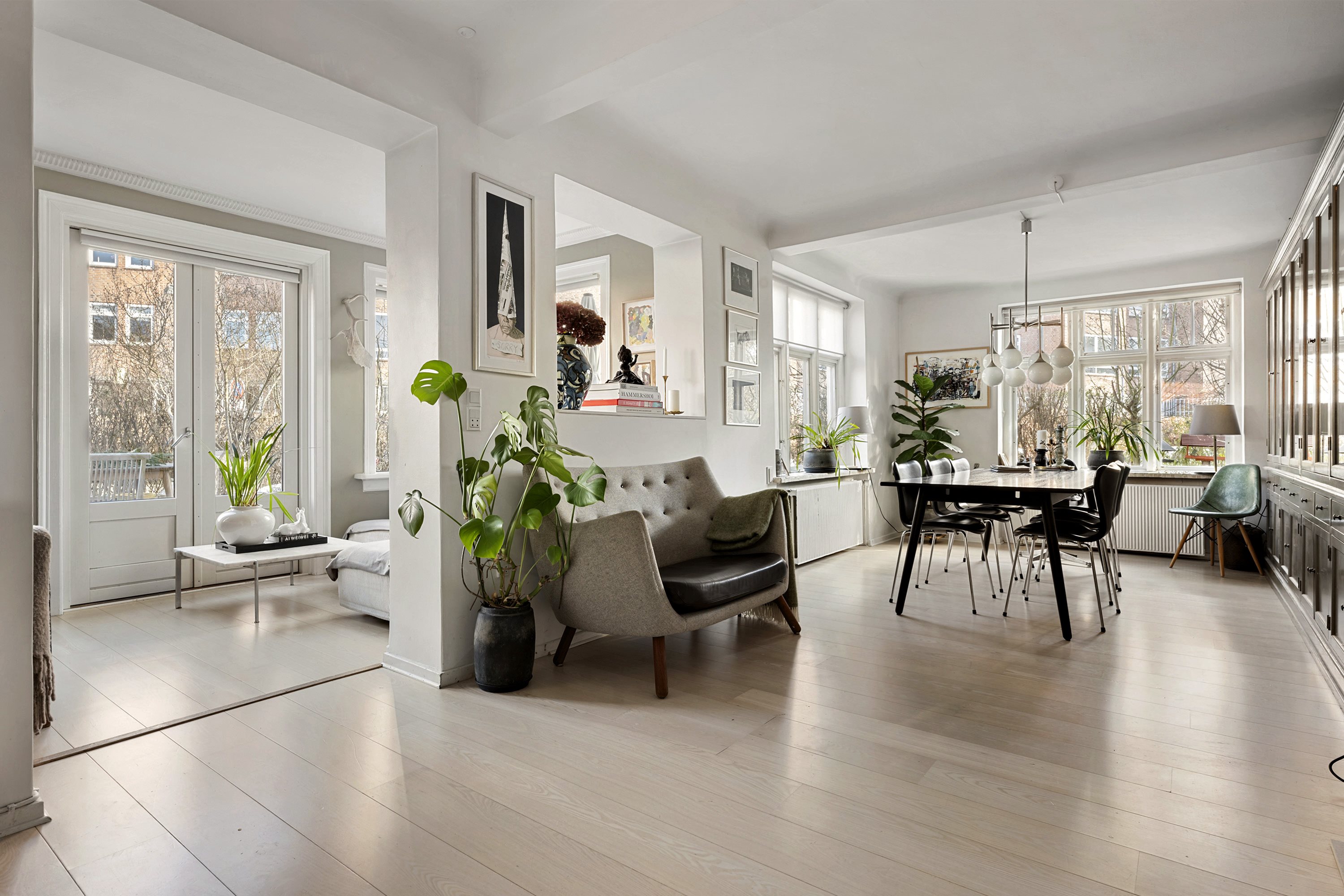 Fremhævet spisestue billede i fuldskærmstilstand. Billede af Skovvej 7, st.., 2930 Klampenborg