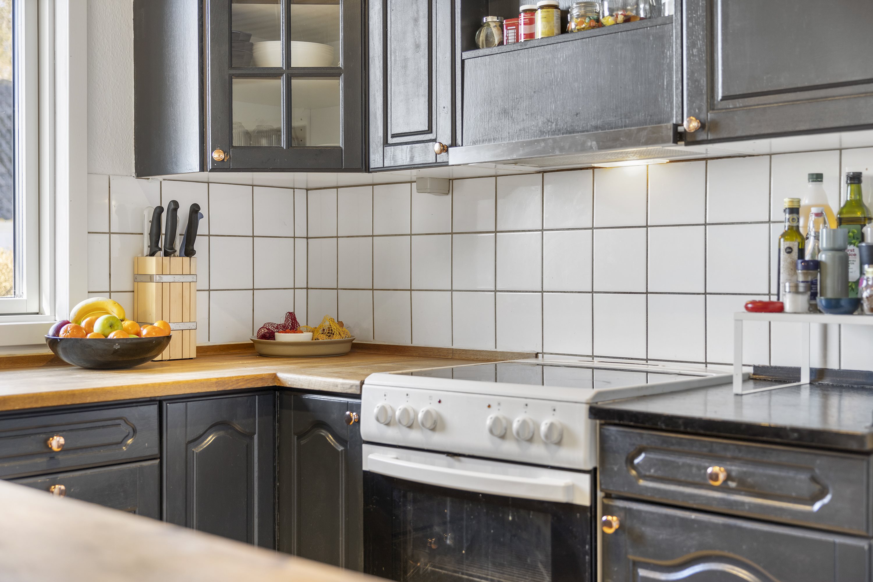 Fremhævet køkken billede i fuldskærmstilstand. Billede af Østkystvejen 309A, Voerså, 9300 Sæby