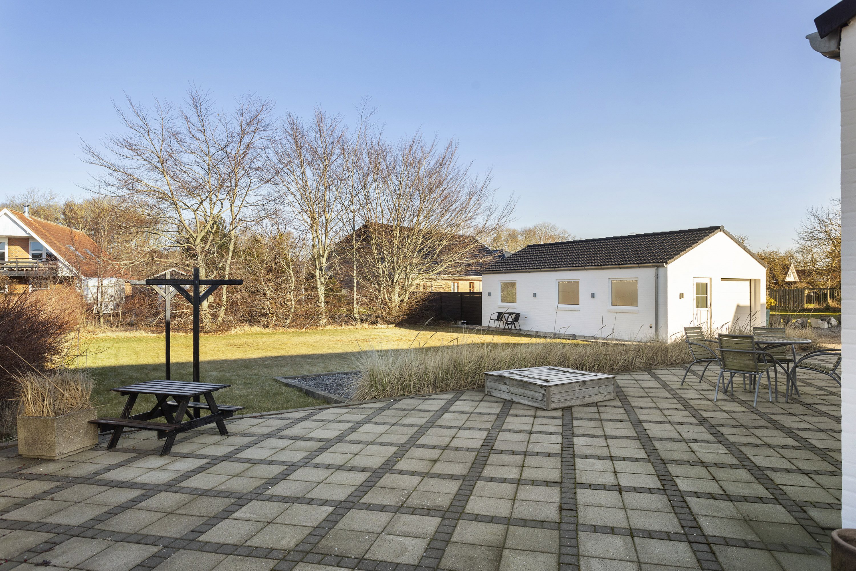 Fremhævet terrasse billede i fuldskærmstilstand. Billede af Østkystvejen 366, Voerså, 9300 Sæby