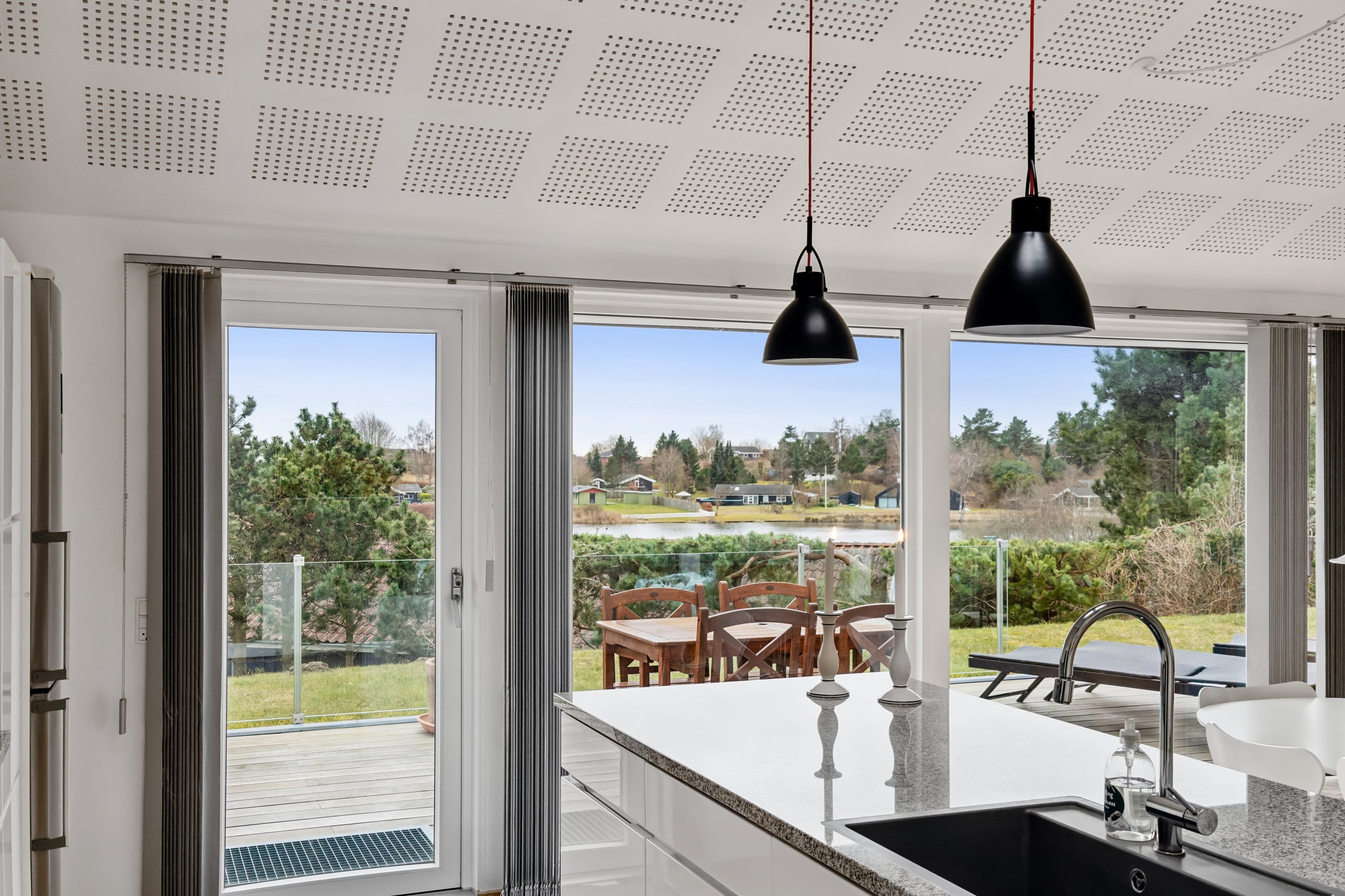 Fremhævet udsigt billede i fuldskærmstilstand. Billede af Lundshøjvej 29, Handrup Strand, 8400 Ebeltoft