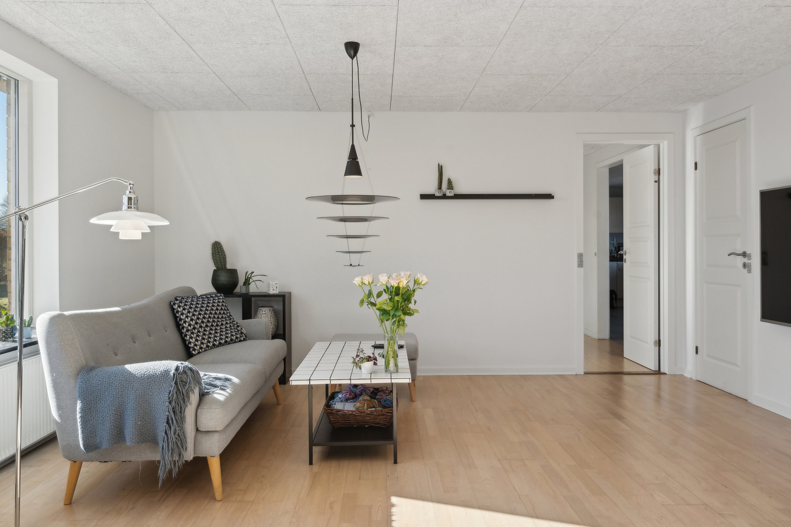 Fremhævet stue billede i fuldskærmstilstand. Billede af Skravevej 2, Københoved, 6630 Rødding