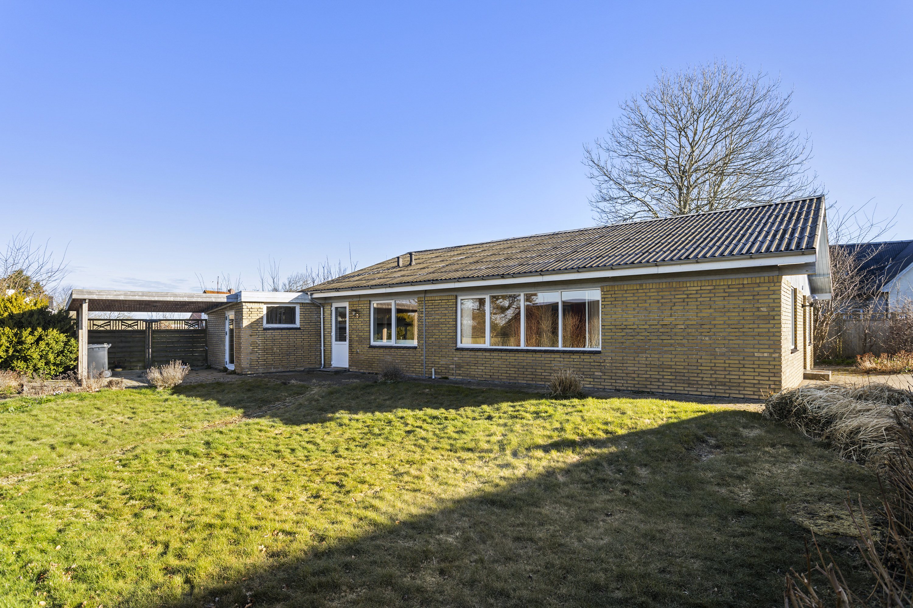 Fremhævet ejendommen billede i fuldskærmstilstand. Billede af Begonievej 4, 9750 Østervrå