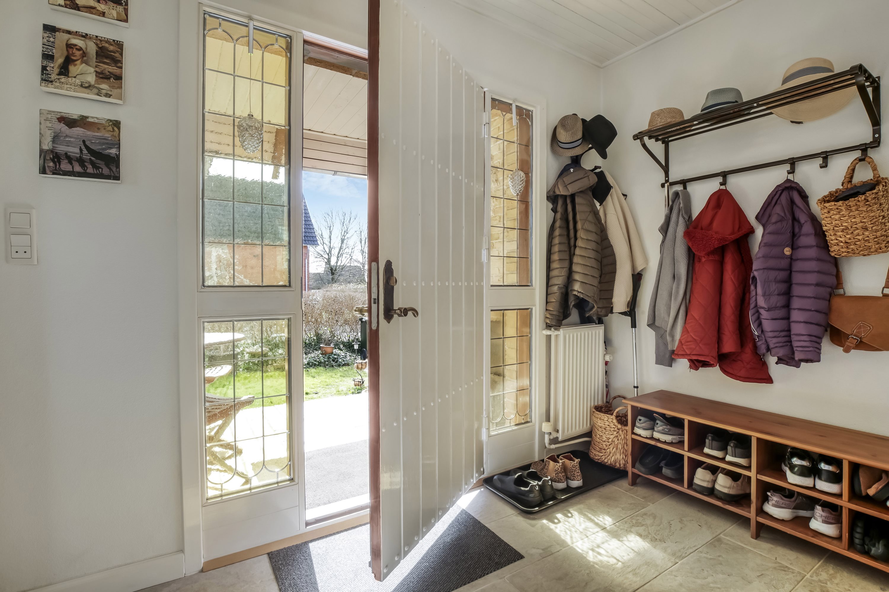 Miniaturebillede 2: entré. Billede af Kirkevej 21, Pindstrup, 8550 Ryomgård