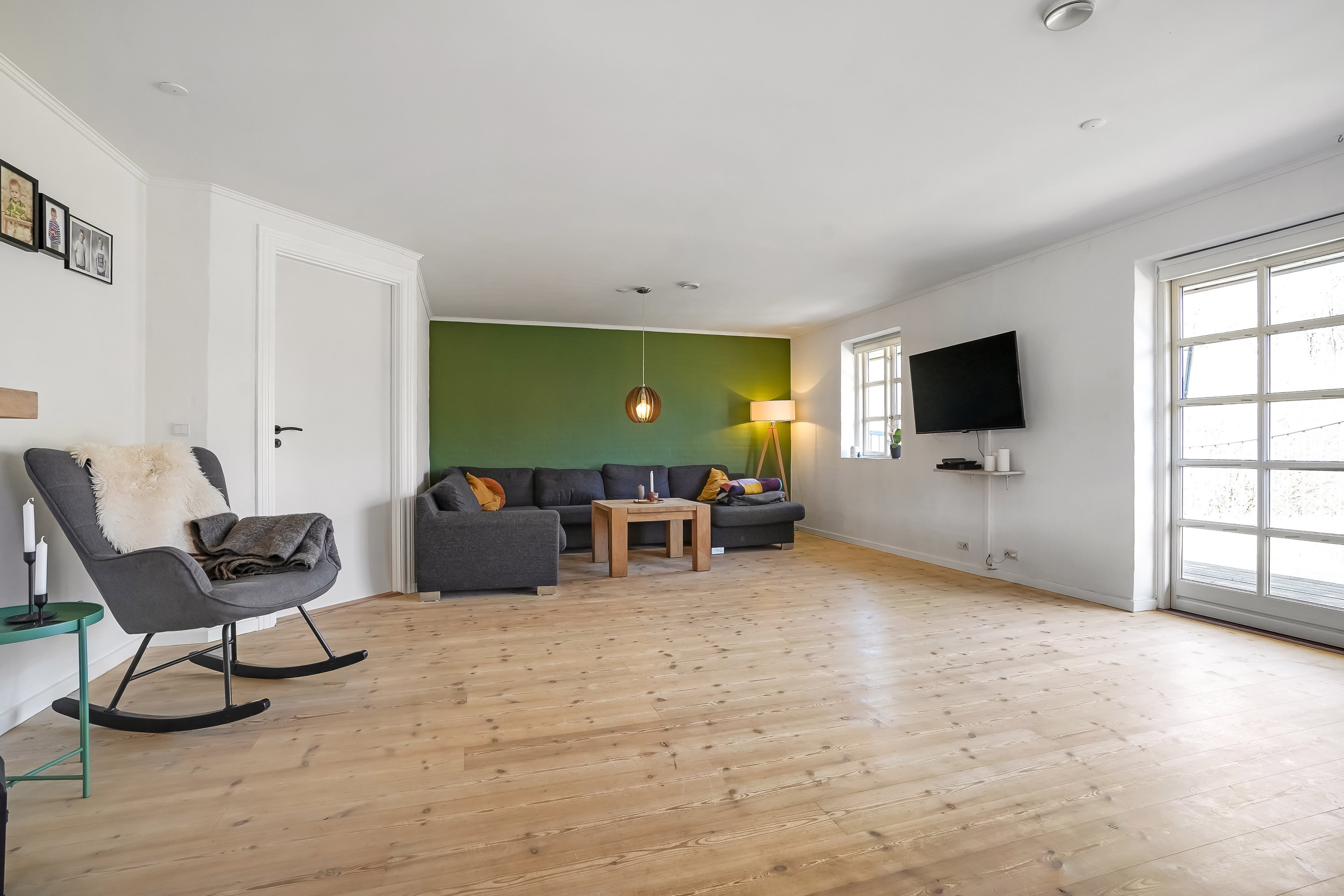 Fremhævet stue billede i fuldskærmstilstand. Billede af Havrevænget 17, Gl Brenderup, 5464 Brenderup Fyn