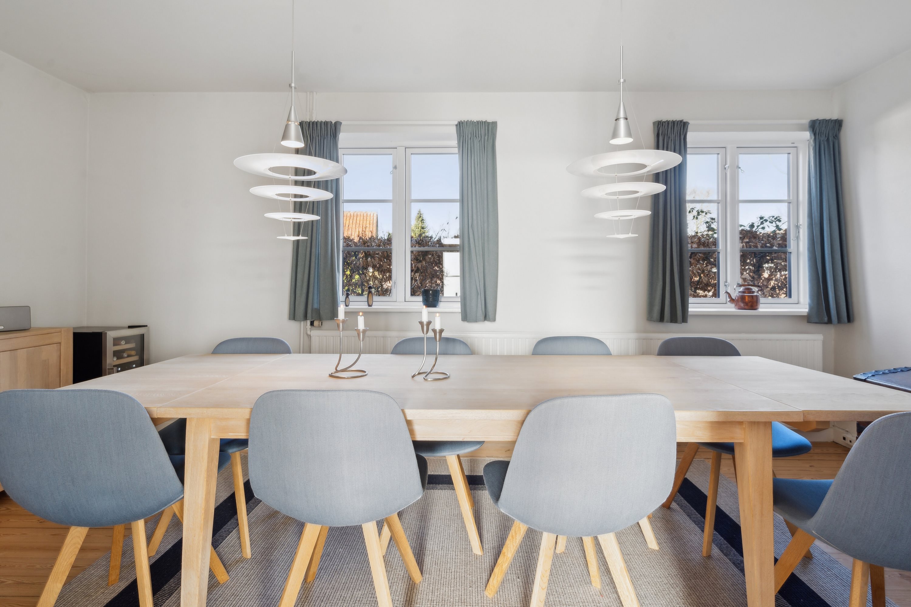 Fremhævet spisestue billede i fuldskærmstilstand. Billede af Bjørnøvej 100, 5700 Svendborg