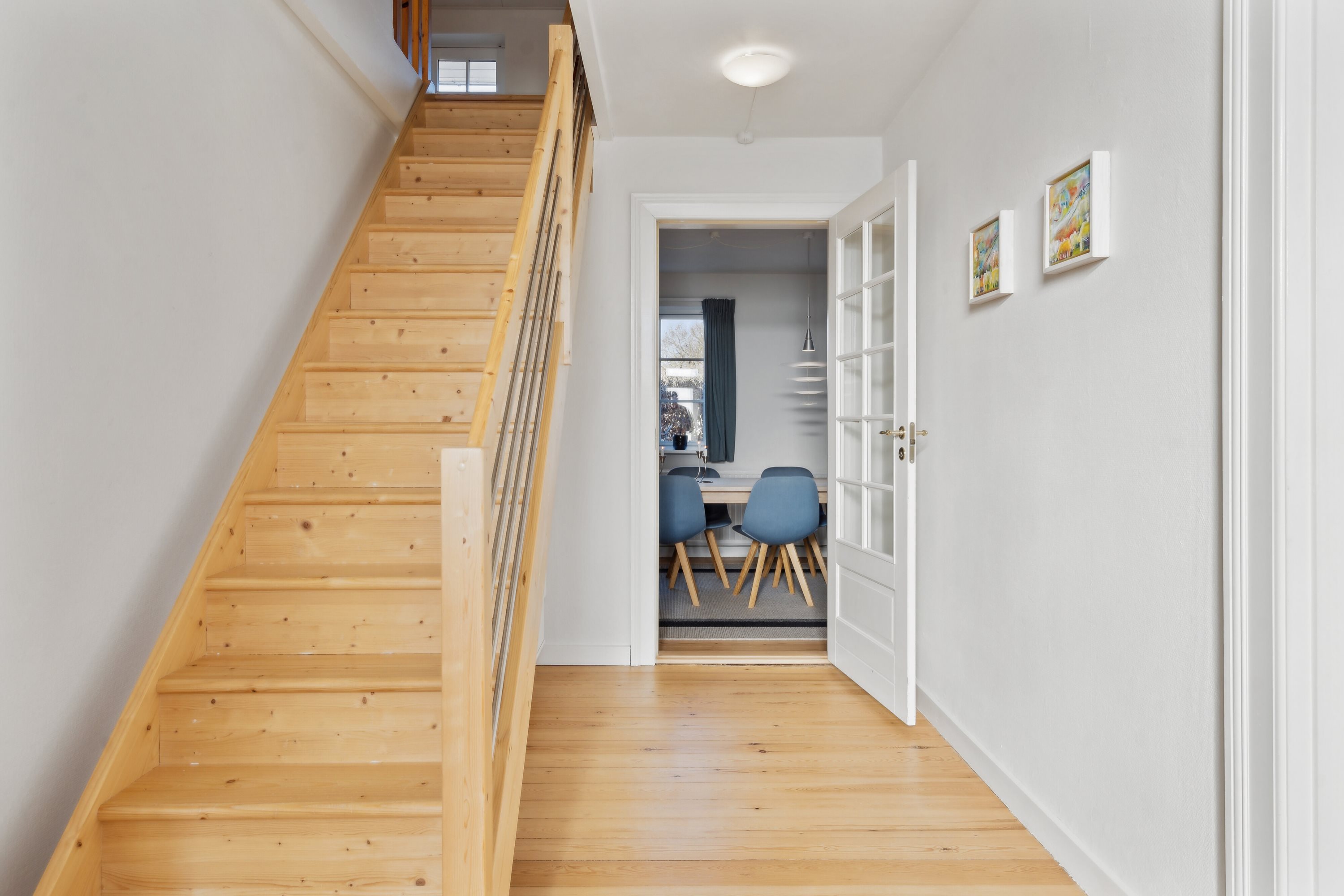 Fremhævet trappe billede i fuldskærmstilstand. Billede af Bjørnøvej 100, 5700 Svendborg