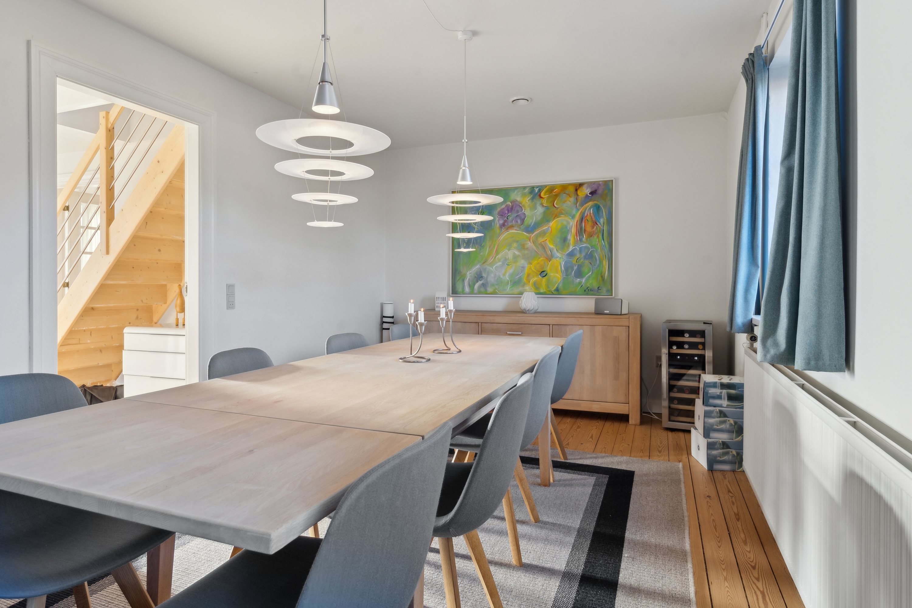 Fremhævet spisestue billede i fuldskærmstilstand. Billede af Bjørnøvej 100, 5700 Svendborg