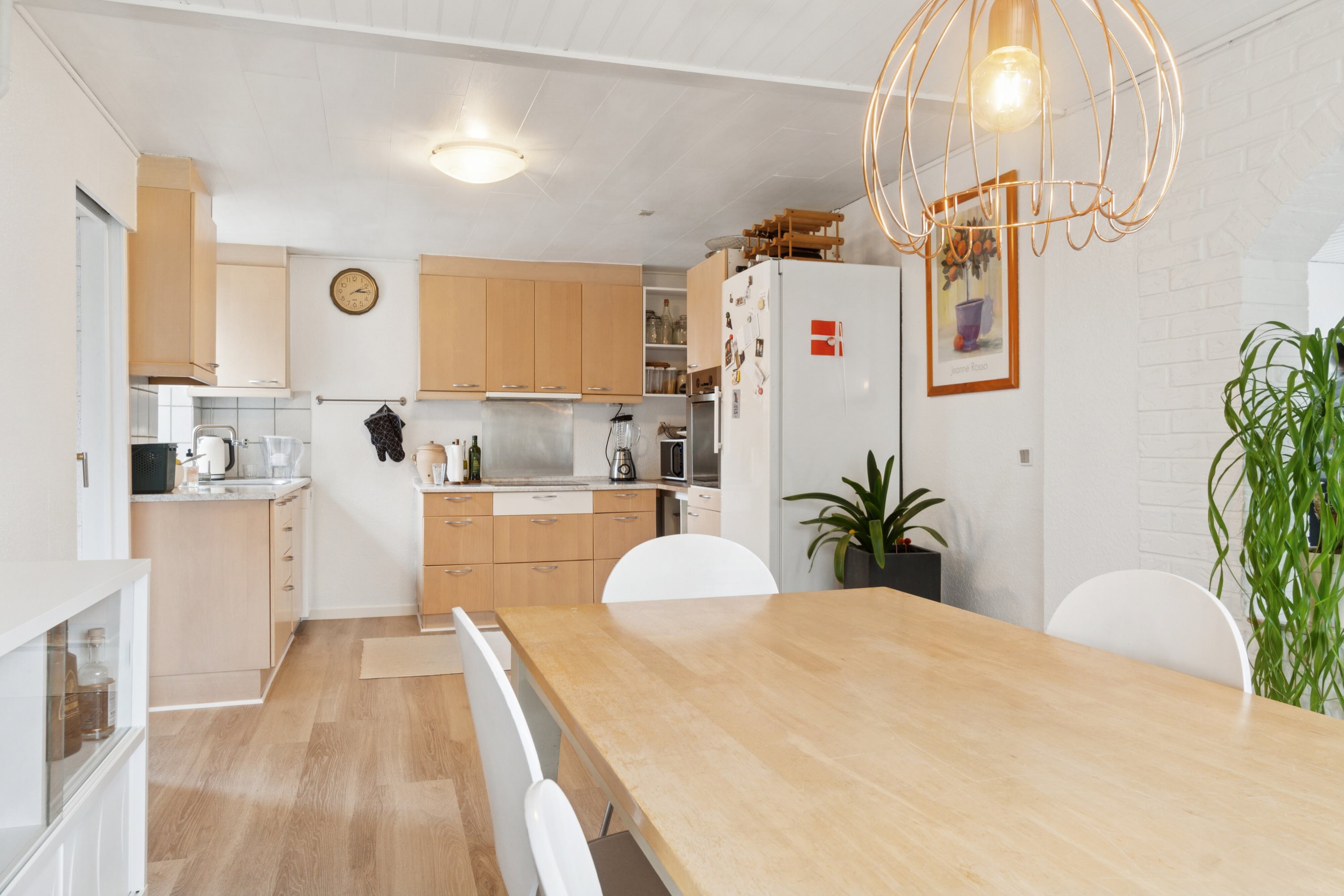 Fremhævet køkken billede i fuldskærmstilstand. Billede af Tåstrupvej 117, 8462 Harlev J