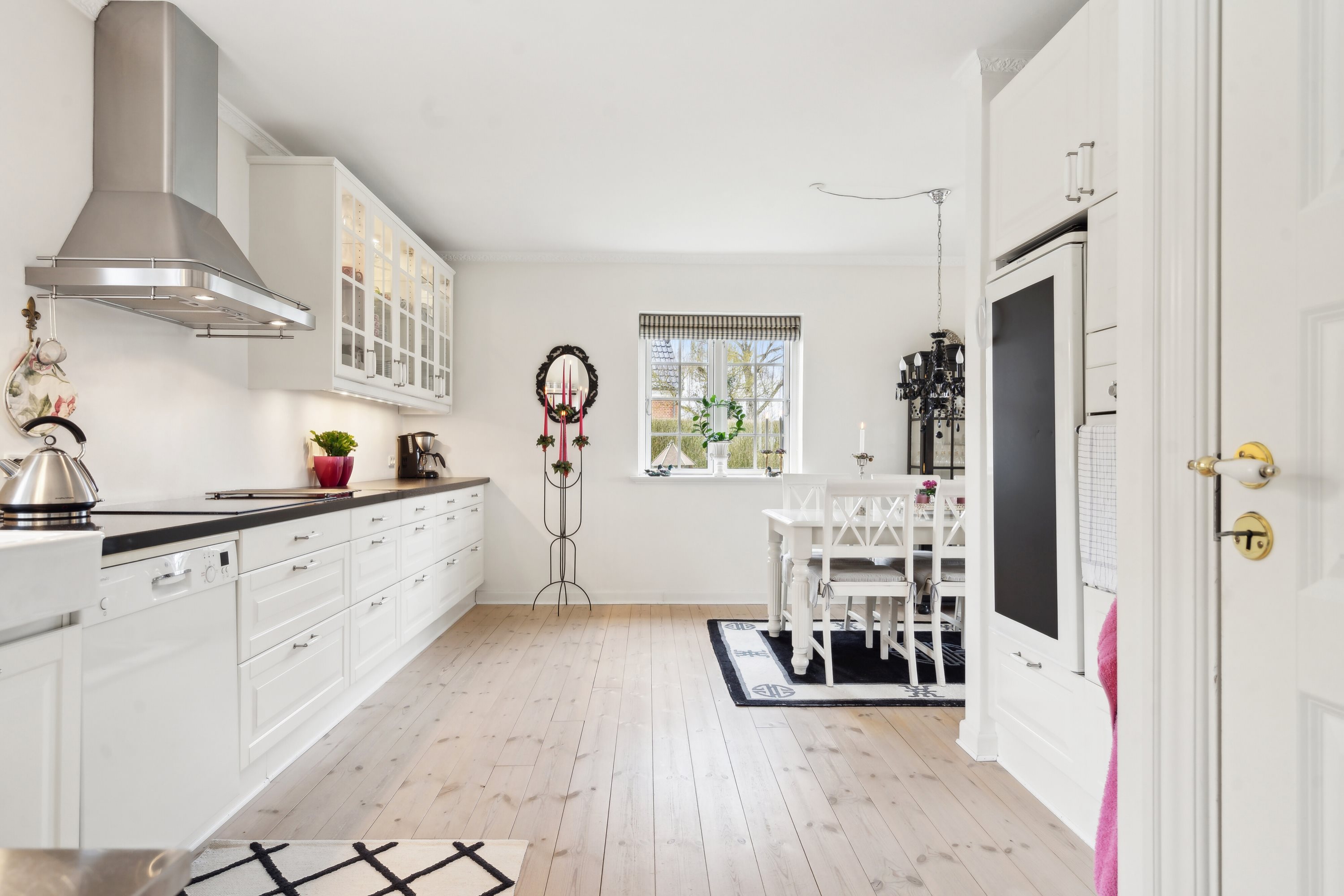 Fremhævet køkken billede i fuldskærmstilstand. Billede af Sdr. Højrupvejen 20, Sønder Højrup, 5750 Ringe