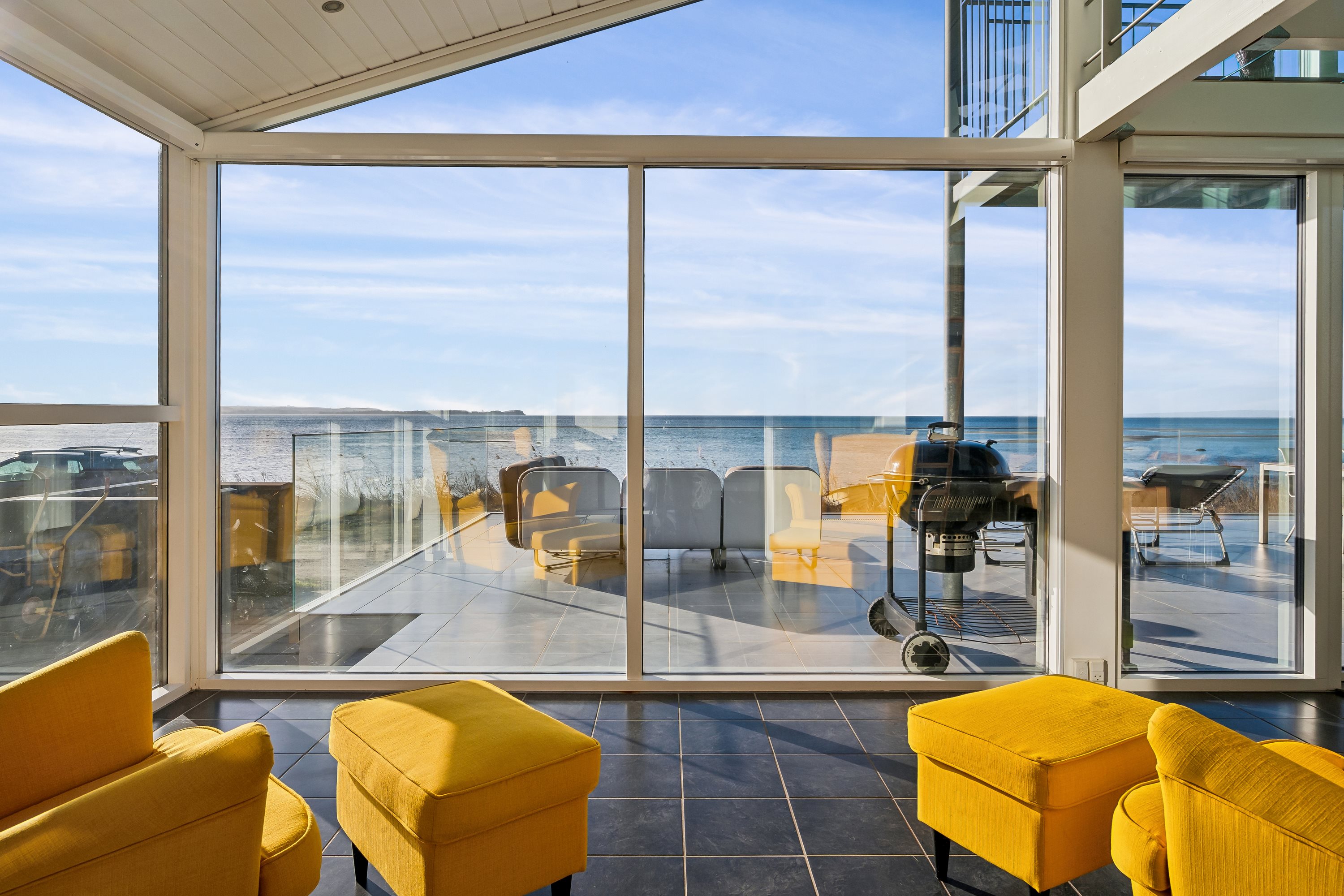 Fremhævet stue billede i fuldskærmstilstand. Billede af Havbakkevej 73, 8250 Egå