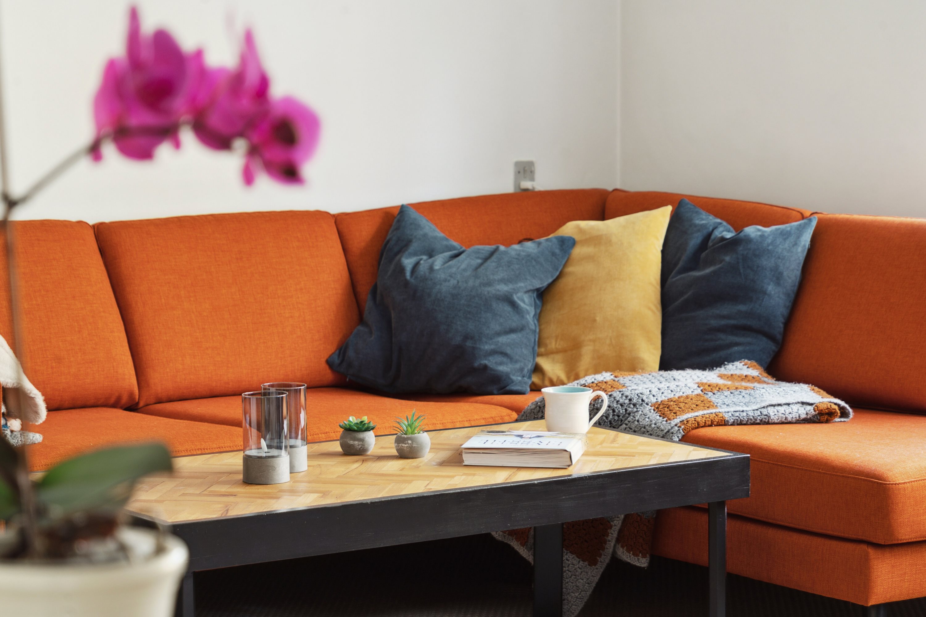 Fremhævet stue billede i fuldskærmstilstand. Billede af Åløkke Allé 51, st.., 5000 Odense C