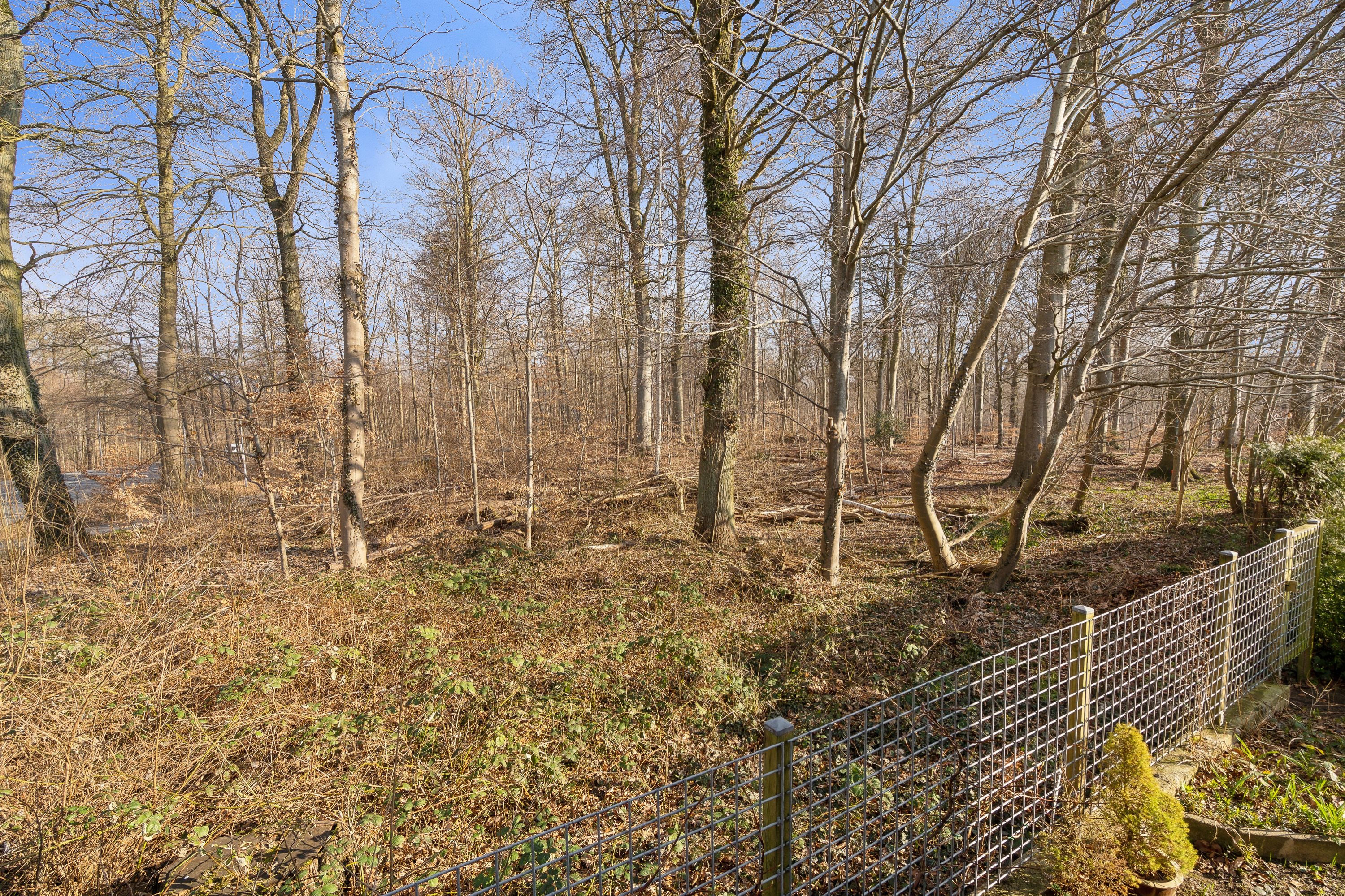 Fremhævet udendørs billede i fuldskærmstilstand. Billede af Åløkke Allé 51, st.., 5000 Odense C