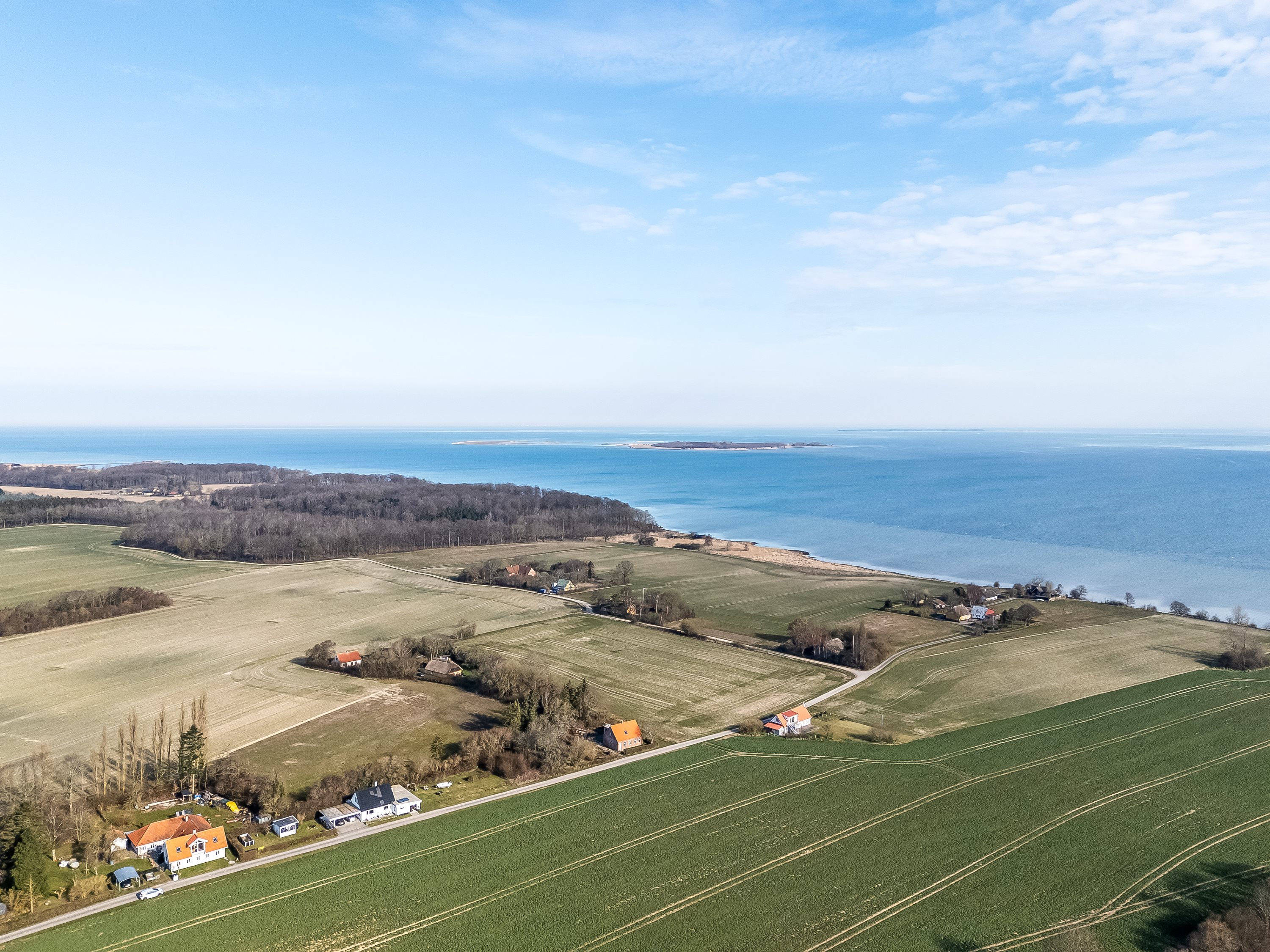 Fremhævet luftfoto billede i fuldskærmstilstand. Billede af Egholm Strandvej 13, 4913 Horslunde