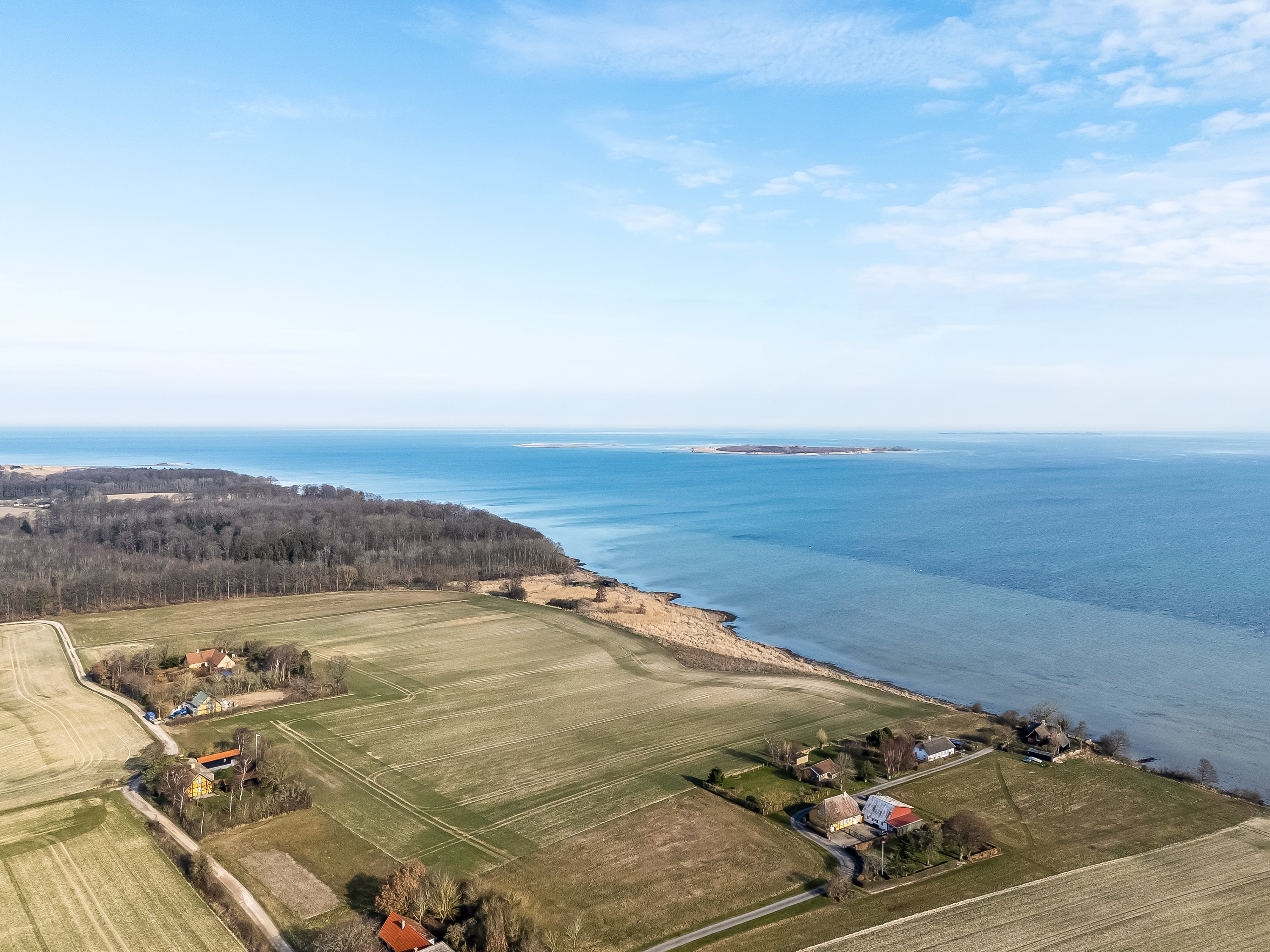 Fremhævet luftfoto billede i fuldskærmstilstand. Billede af Egholm Strandvej 13, 4913 Horslunde