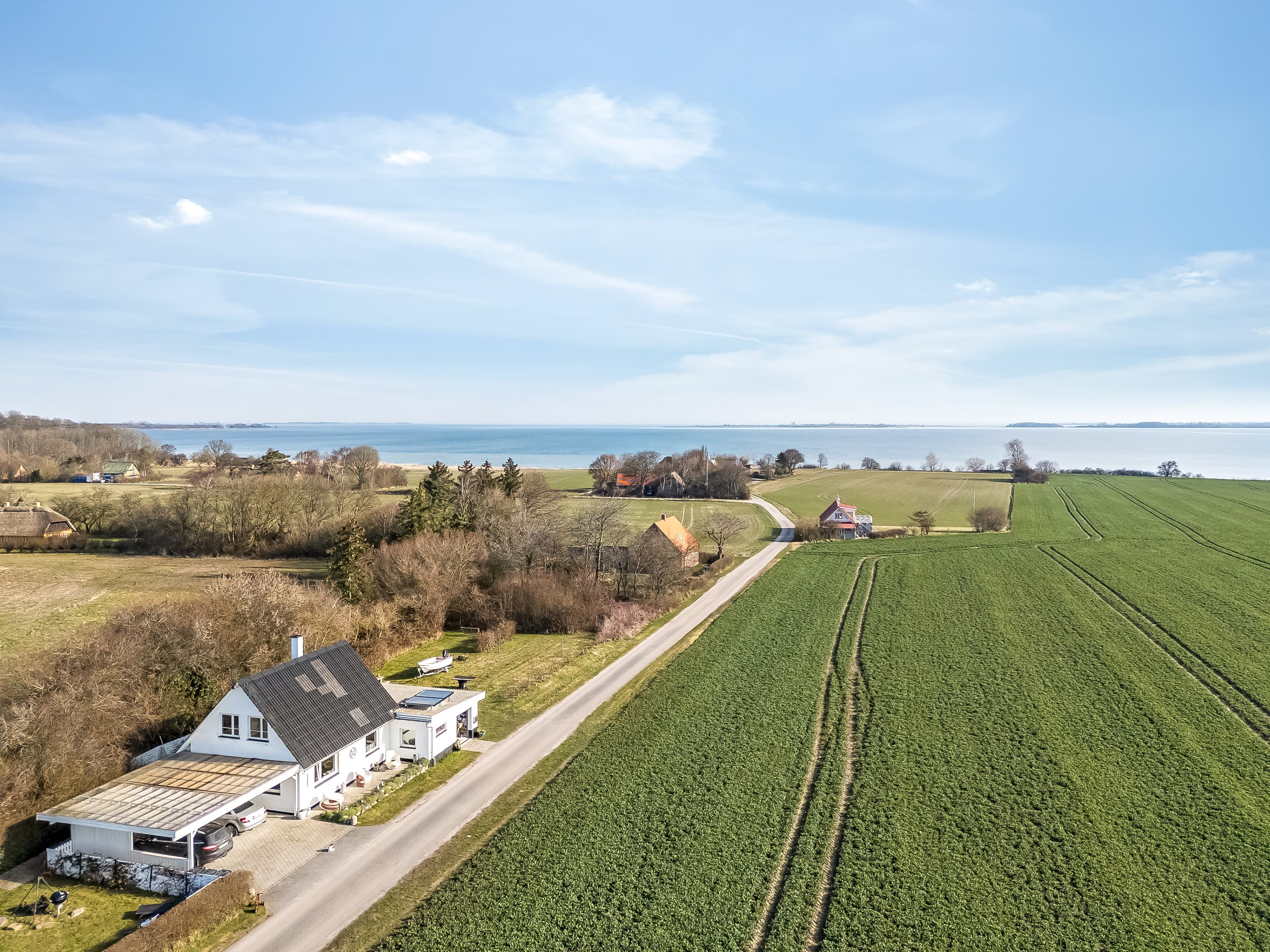 Fremhævet luftfoto billede i fuldskærmstilstand. Billede af Egholm Strandvej 13, 4913 Horslunde