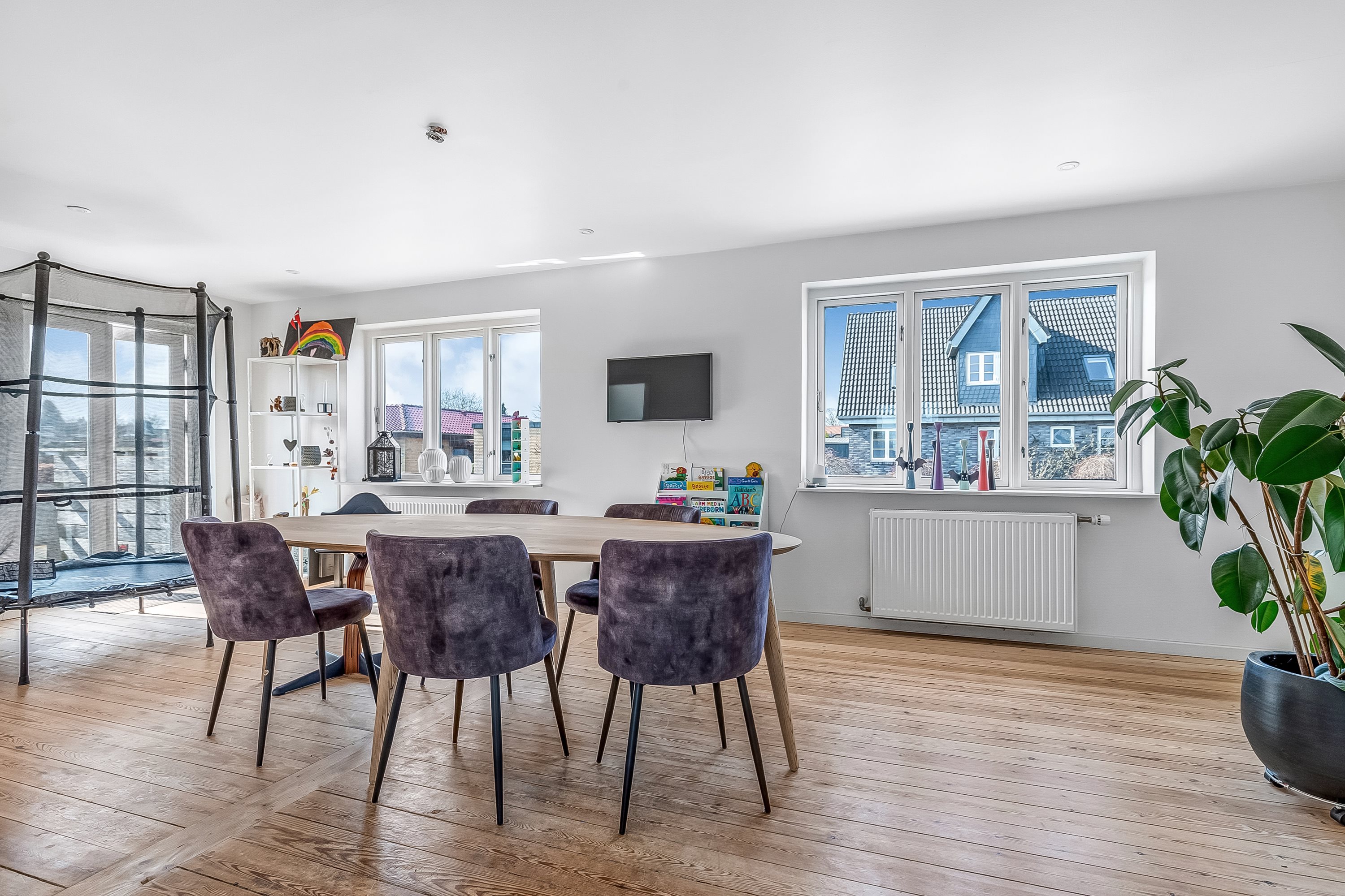 Fremhævet stue billede i fuldskærmstilstand. Billede af Valmuevej 33, 6000 Kolding