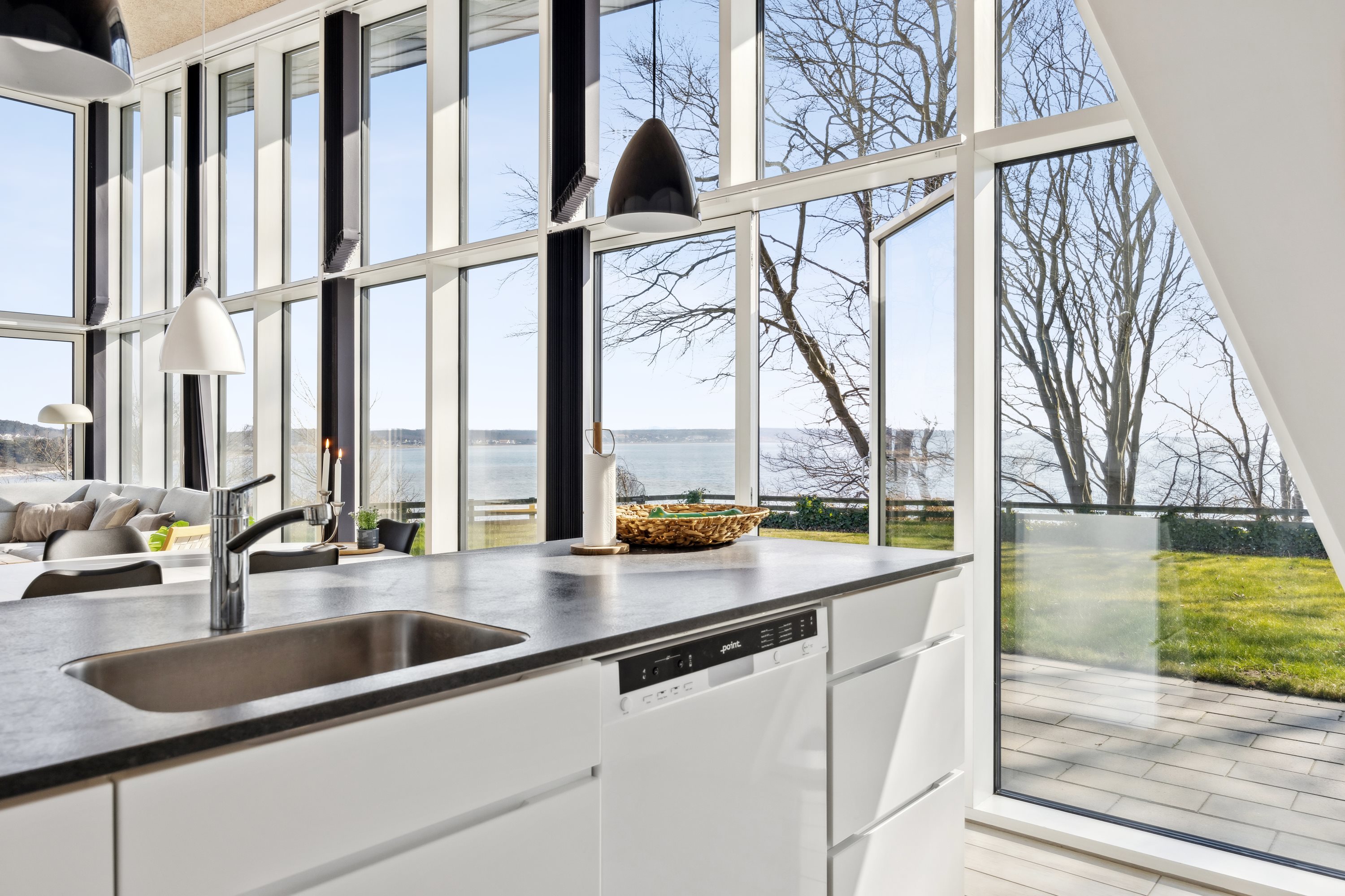 Fremhævet køkken billede i fuldskærmstilstand. Billede af Makrelvej 9, Egsmark Strand, 8400 Ebeltoft