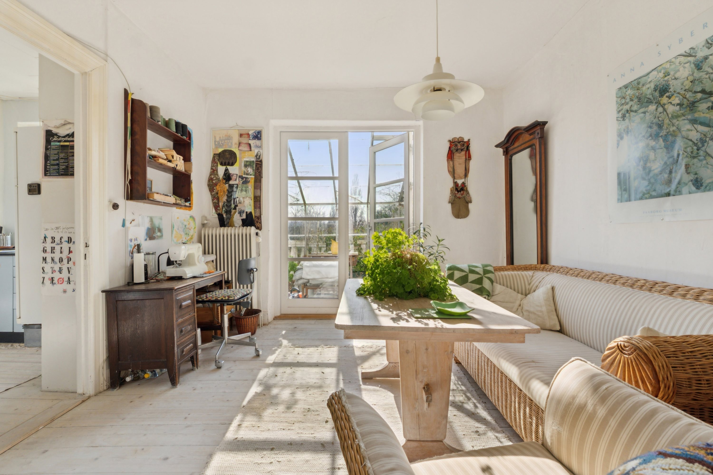 Fremhævet stue billede i fuldskærmstilstand. Billede af Jens Winthers Vej 20, 5900 Rudkøbing