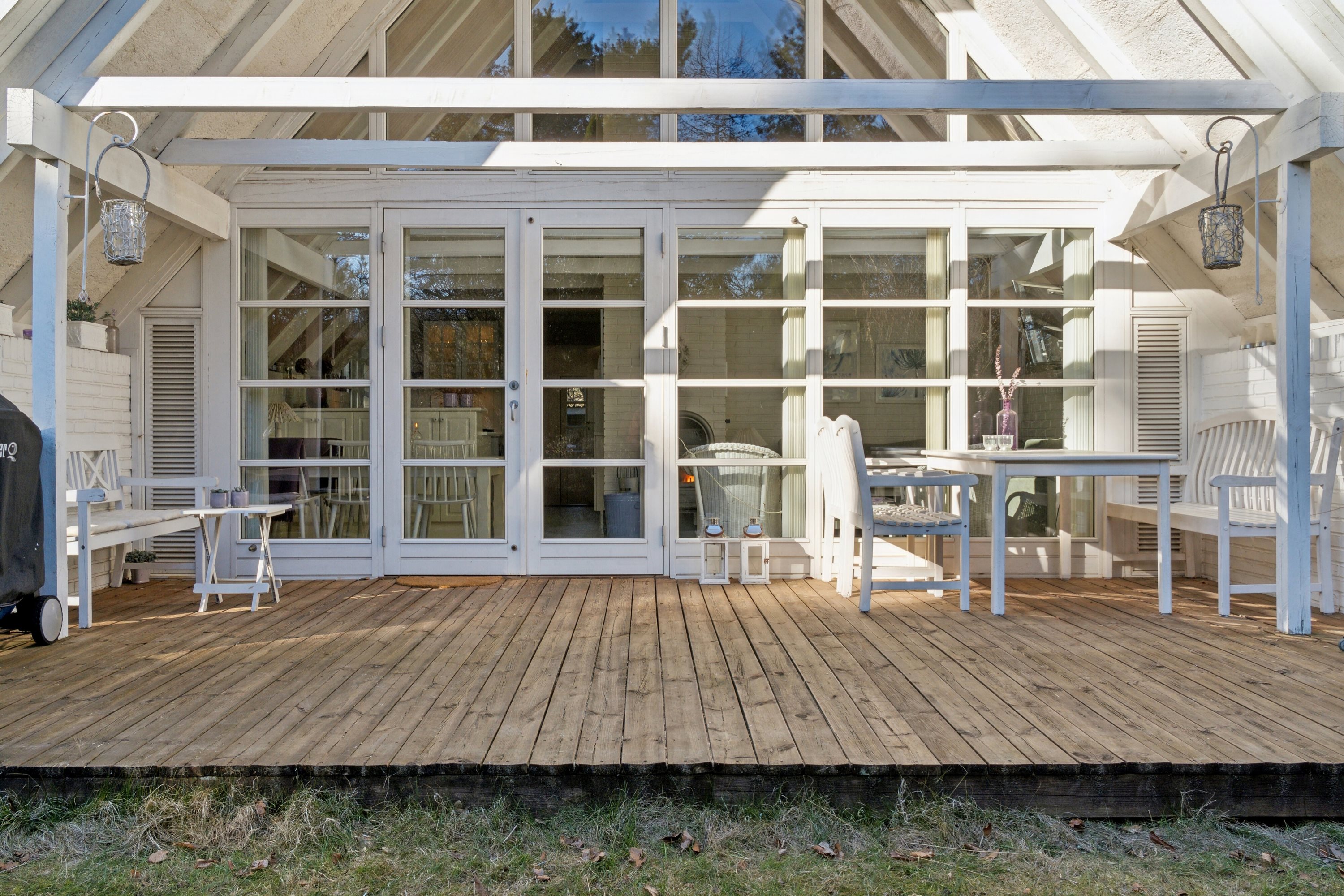 Fremhævet terrasse billede i fuldskærmstilstand. Billede af Fyrrevangen 8, Asserbo, 3300 Frederiksværk