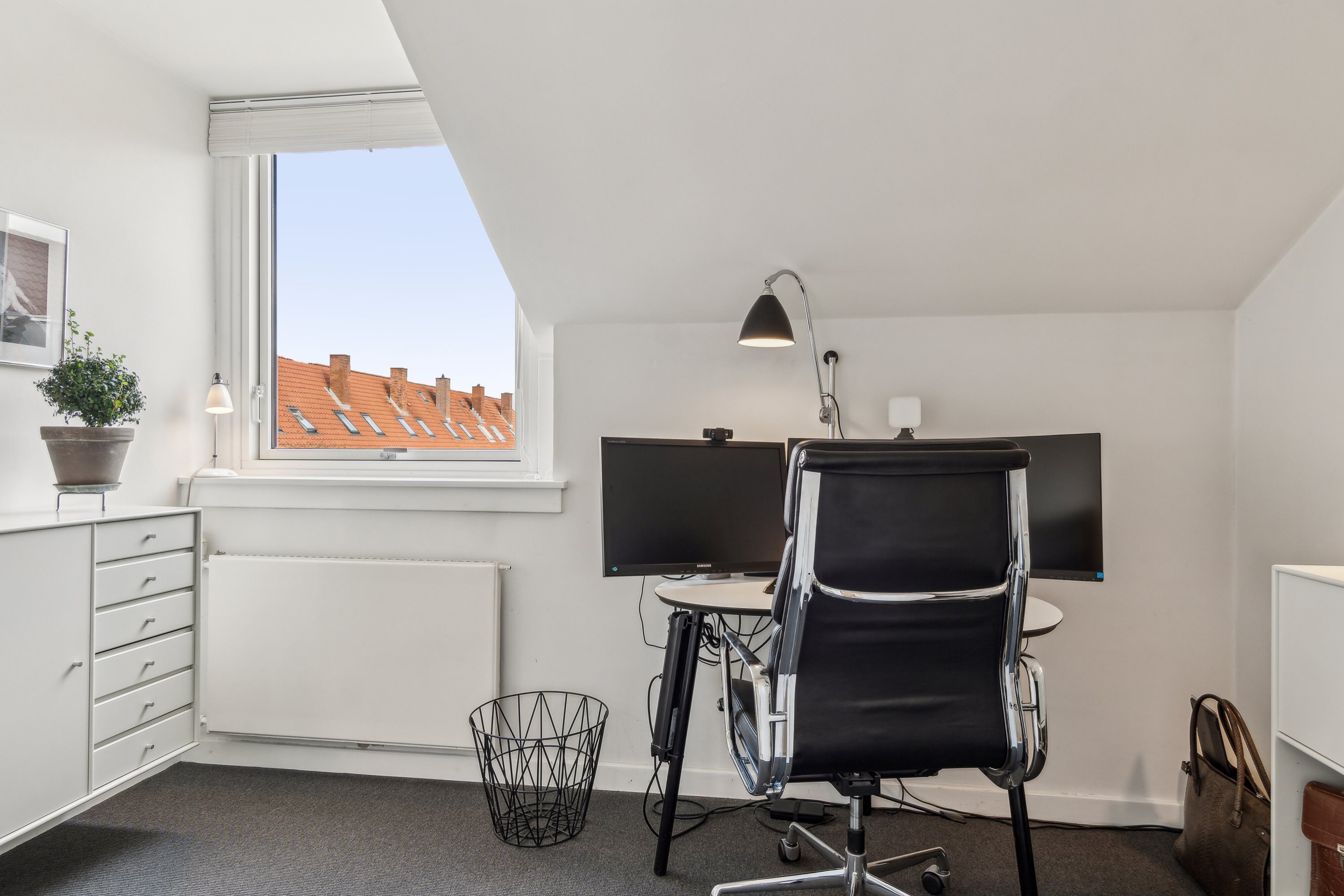 Fremhævet arbejdsværelse billede i fuldskærmstilstand. Billede af Elletoften 8, 2800 Kongens Lyngby
