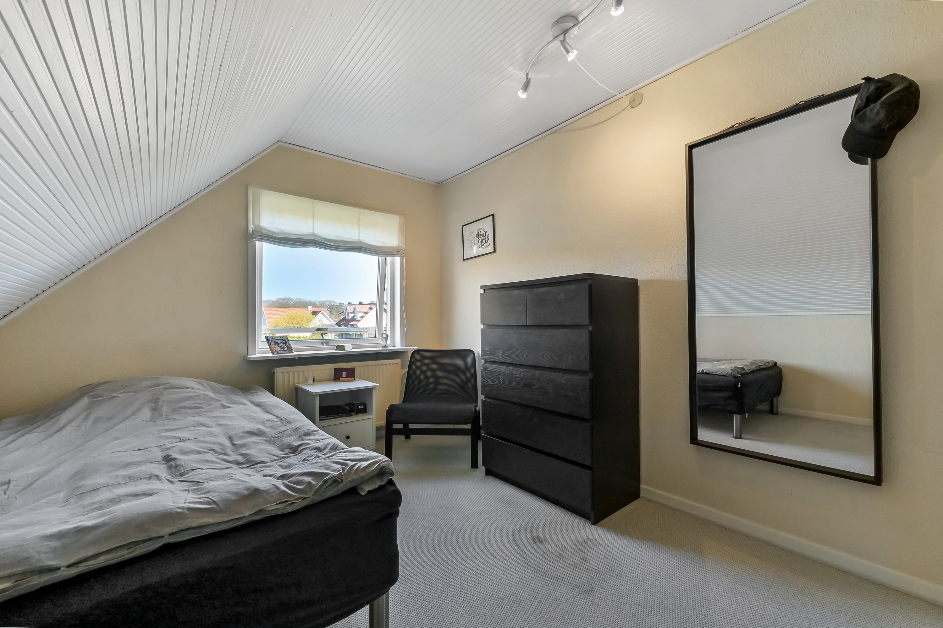 Fremhævet værelse billede i fuldskærmstilstand. Billede af J. Skjoldborgs Vej 3, 7400 Herning