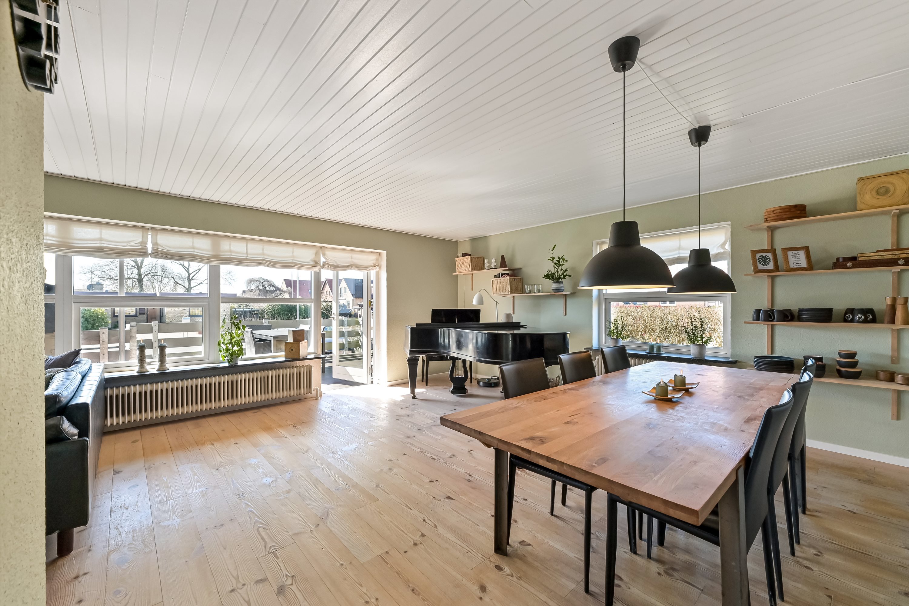 Fremhævet stue billede i fuldskærmstilstand. Billede af J. Skjoldborgs Vej 3, 7400 Herning