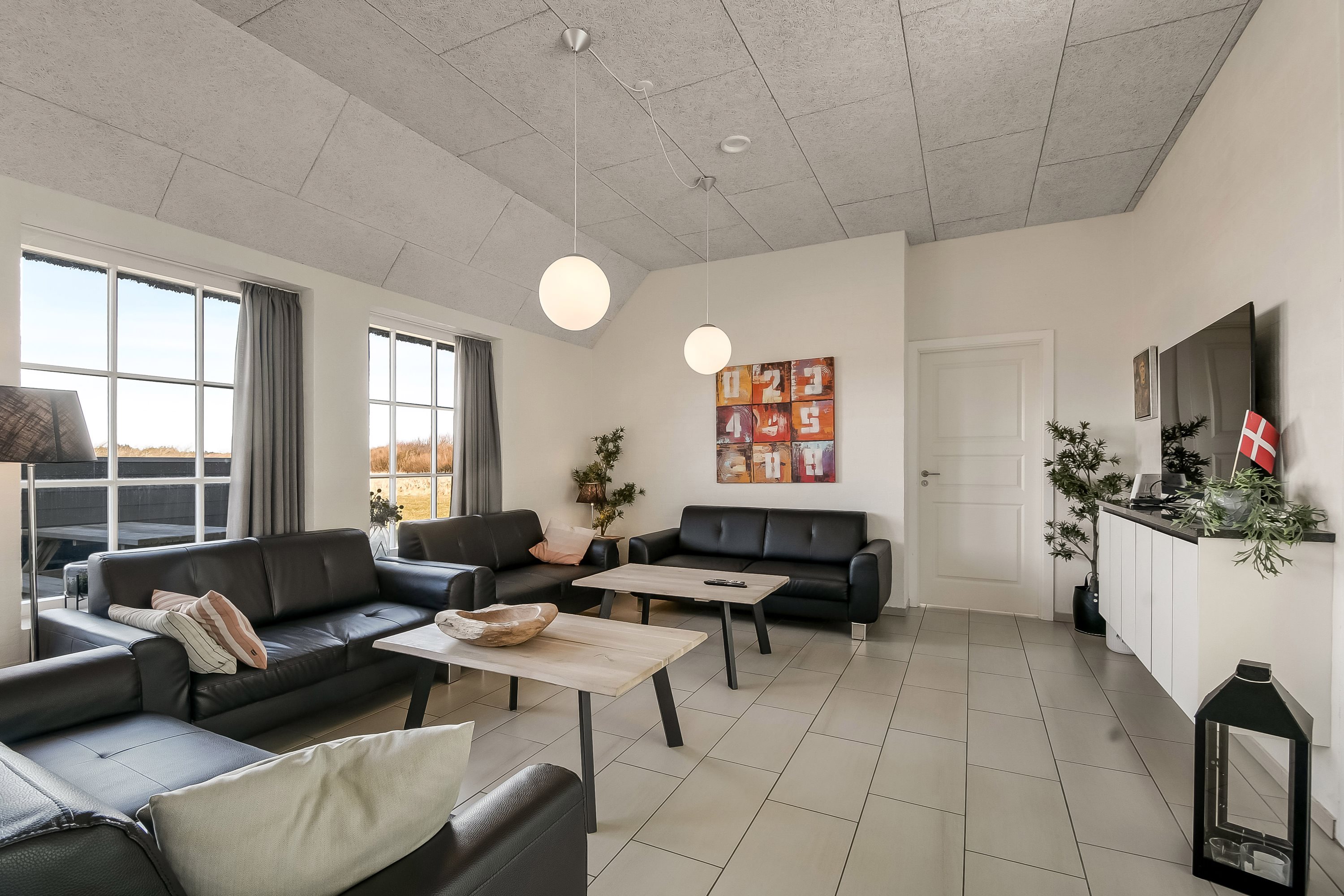 Fremhævet stue billede i fuldskærmstilstand. Billede af Kornbjergvej 19, Husby, 6990 Ulfborg