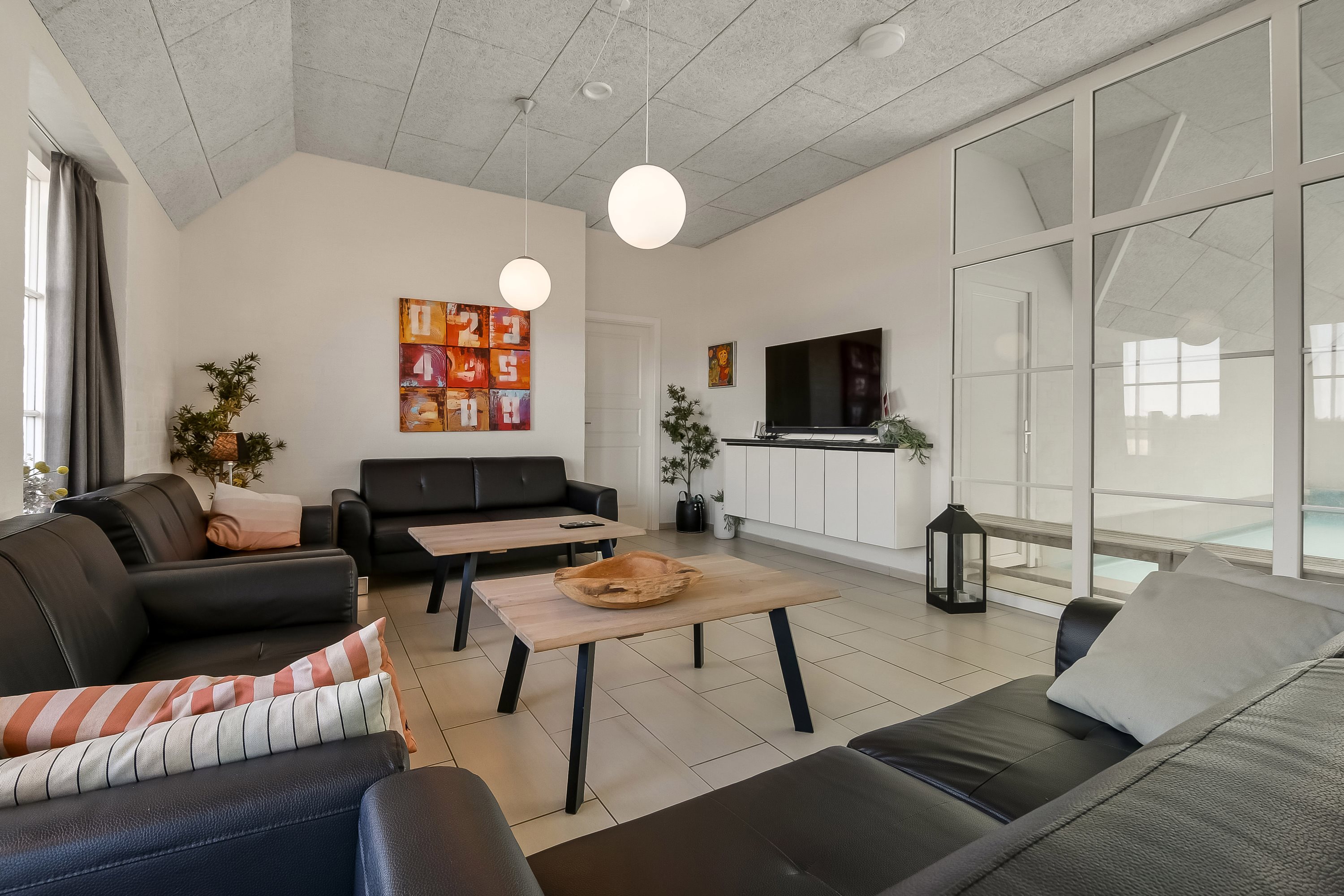 Fremhævet stue billede i fuldskærmstilstand. Billede af Kornbjergvej 19, Husby, 6990 Ulfborg