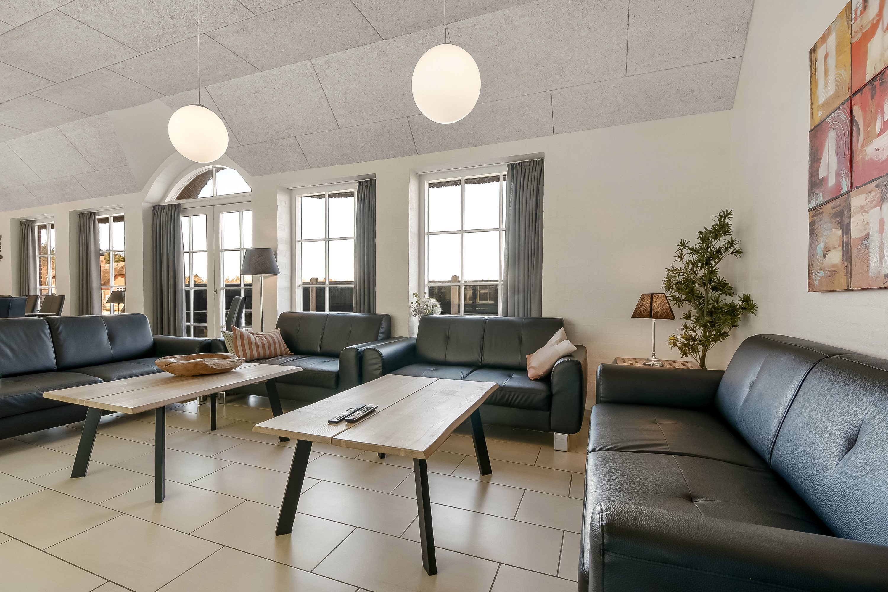 Fremhævet stue billede i fuldskærmstilstand. Billede af Kornbjergvej 19, Husby, 6990 Ulfborg