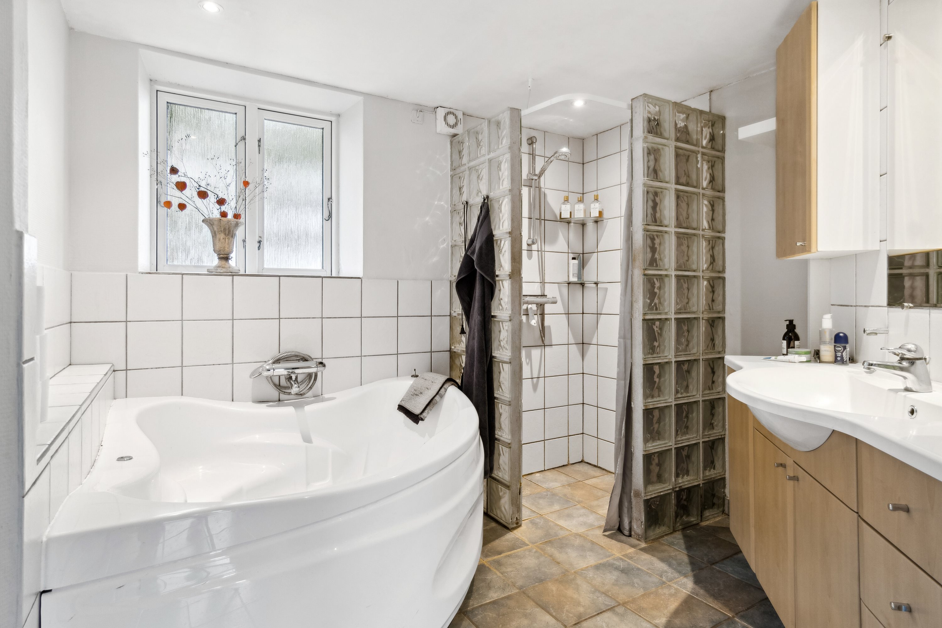 Fremhævet badeværelse billede i fuldskærmstilstand. Billede af Drøsselbjergvej 45, Drøsselbjerg, 4200 Slagelse