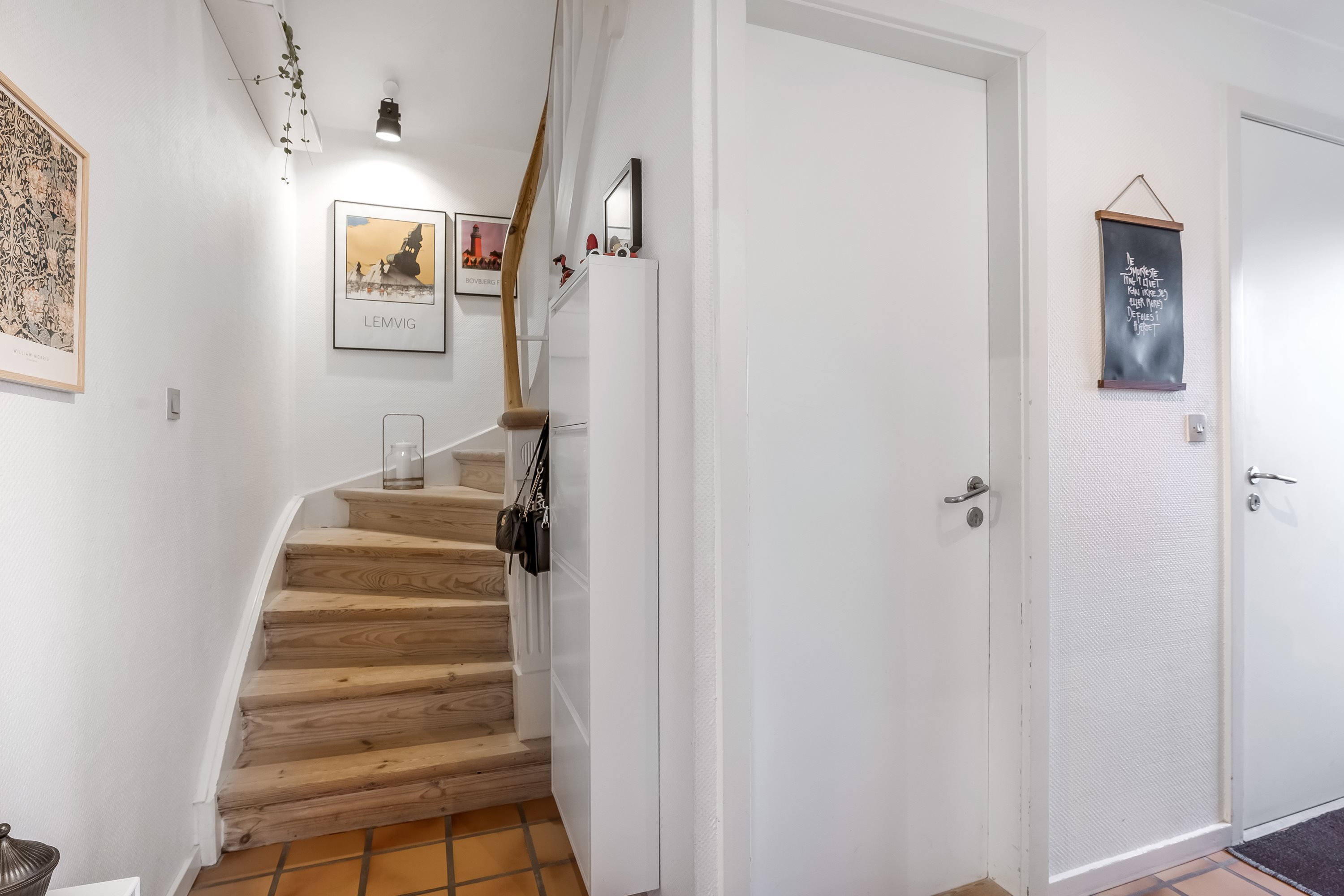 Fremhævet trappe billede i fuldskærmstilstand. Billede af Skovbrynet 3, 7620 Lemvig