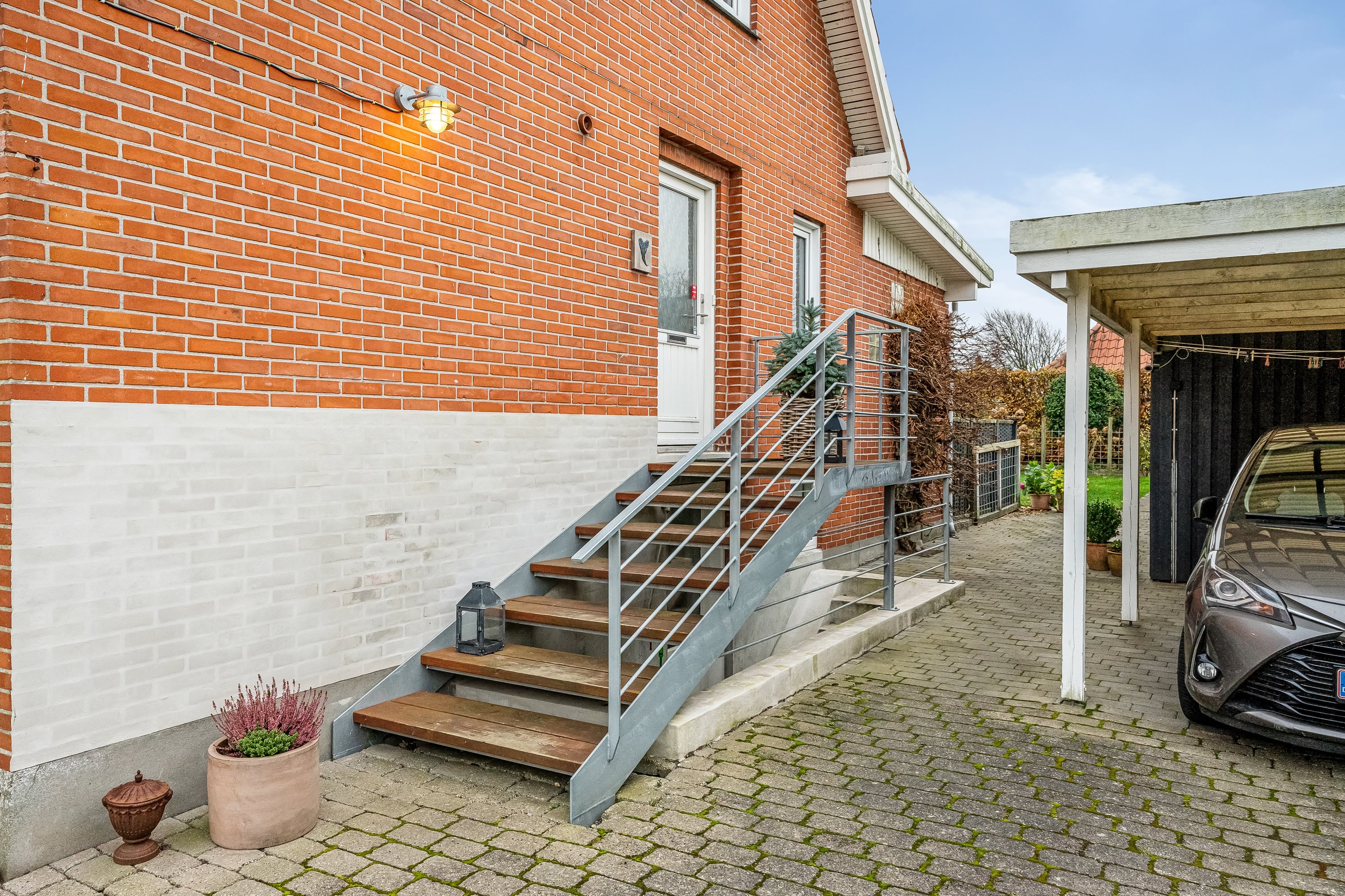 Fremhævet indgang billede i fuldskærmstilstand. Billede af Skovbrynet 3, 7620 Lemvig