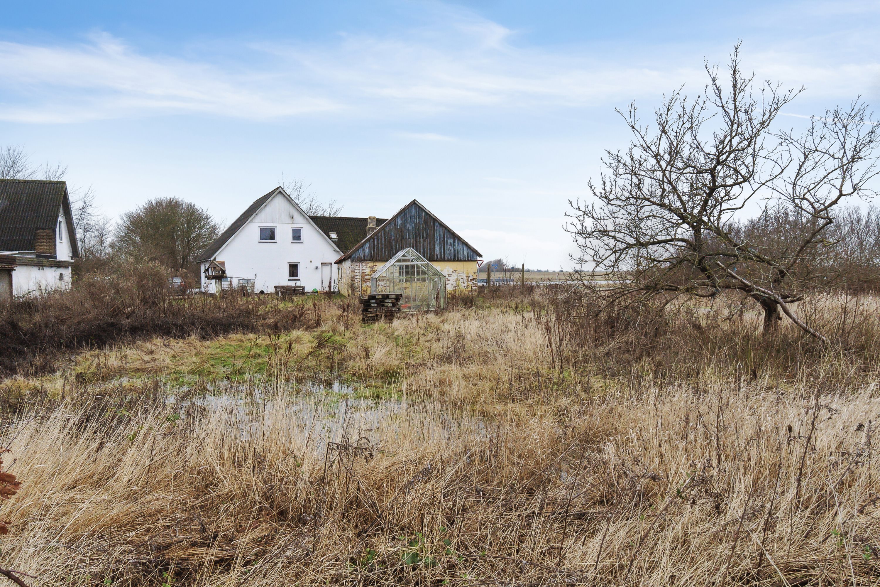 Fremhævet set fra haven billede i fuldskærmstilstand. Billede af Krustrupvej 176, 9800 Hjørring