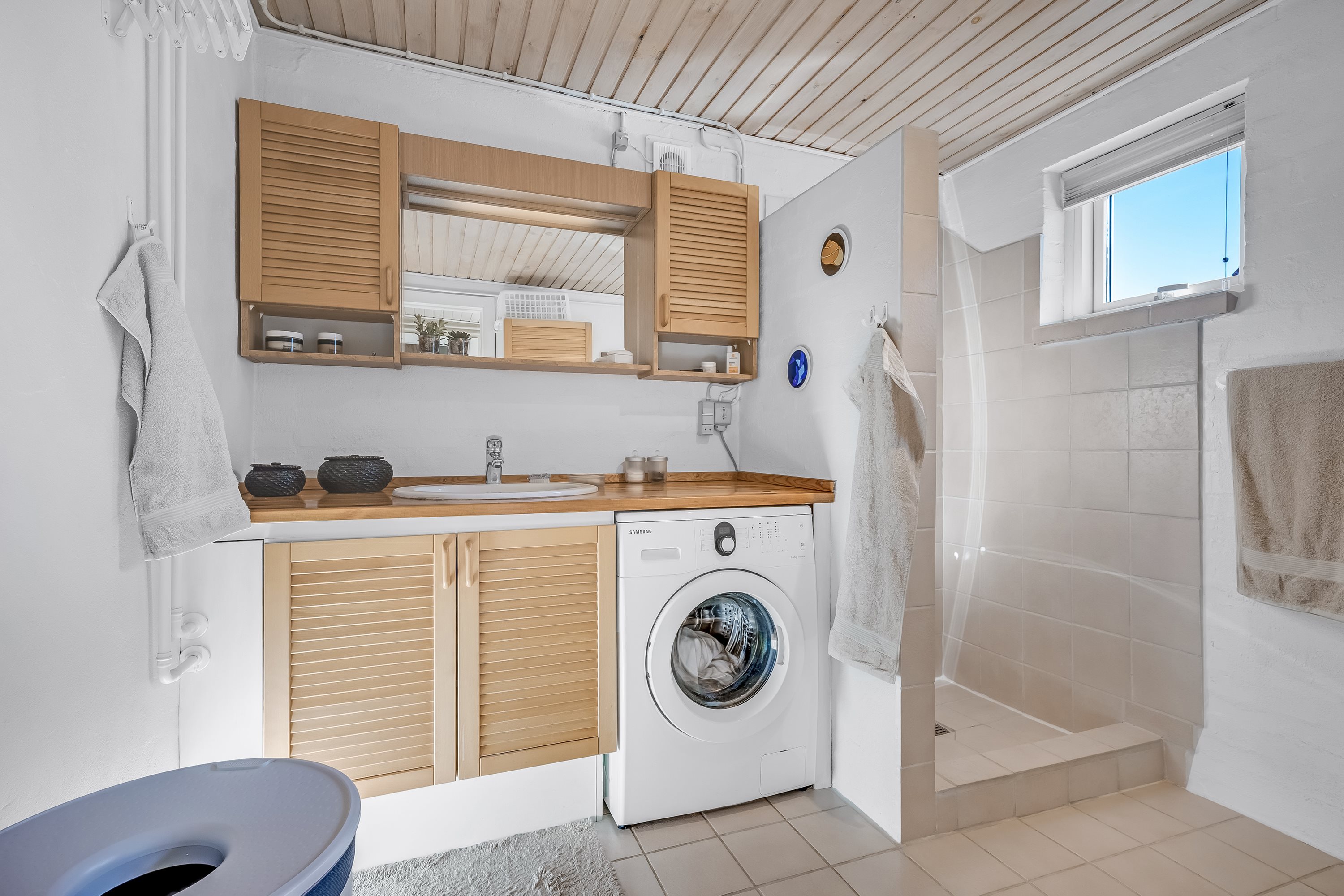 Fremhævet badeværelse billede i fuldskærmstilstand. Billede af Skjernvej 39, 7500 Holstebro