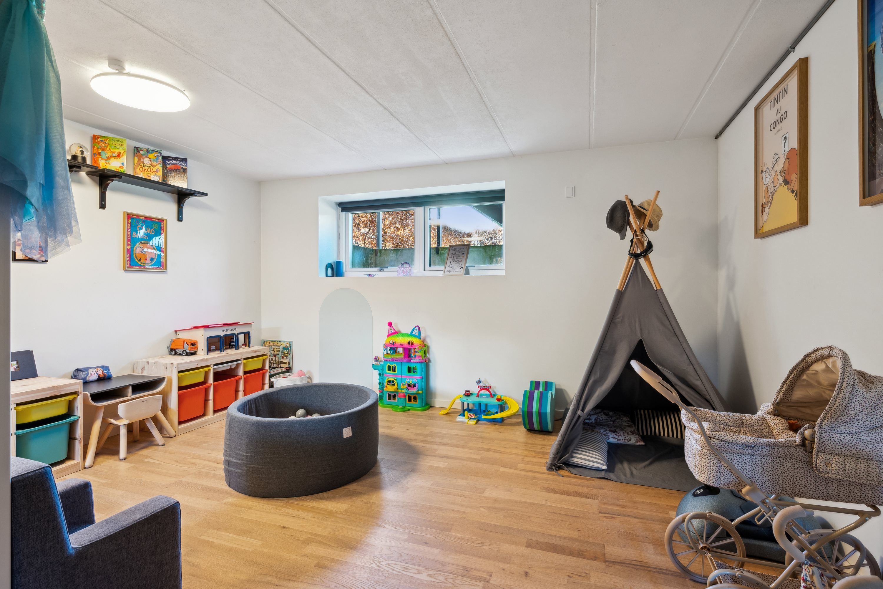 Fremhævet stue billede i fuldskærmstilstand. Billede af Tretommervej 58, 8240 Risskov