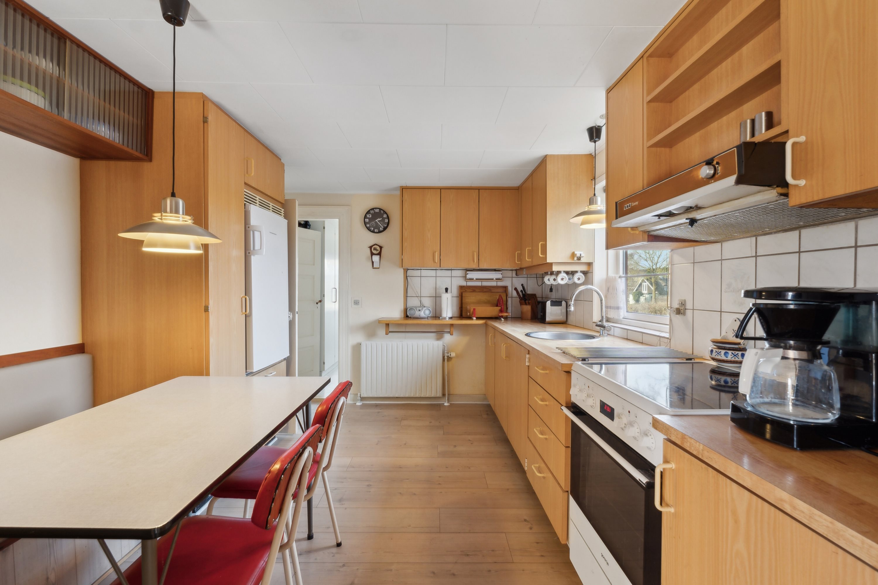 Fremhævet køkken billede i fuldskærmstilstand. Billede af Brændeskovvej 18, Tved, 5700 Svendborg