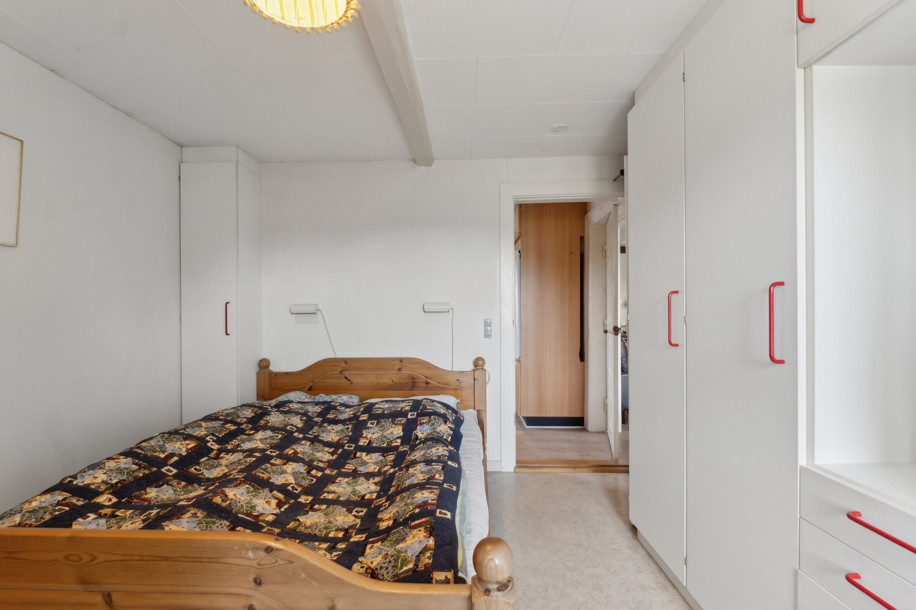 Fremhævet soveværelse billede i fuldskærmstilstand. Billede af Brændeskovvej 18, Tved, 5700 Svendborg