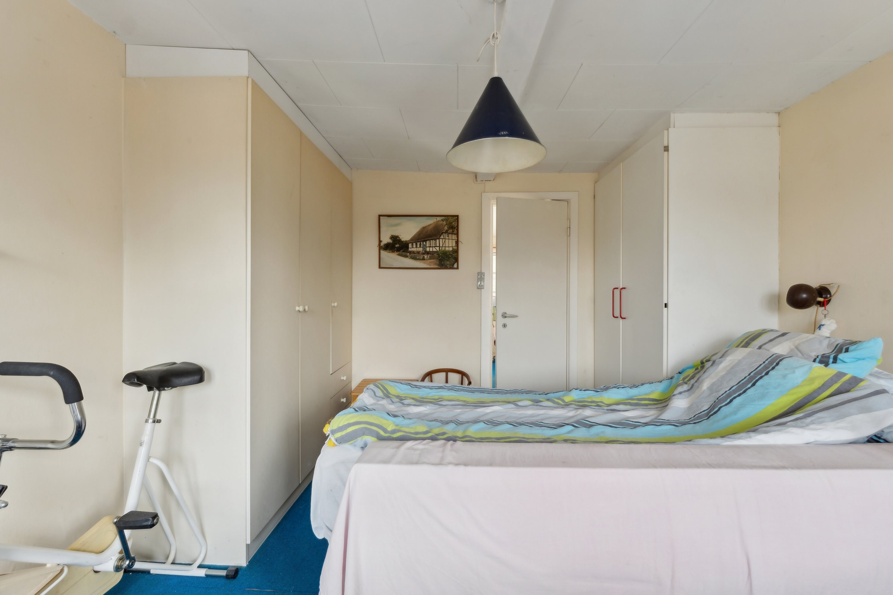 Fremhævet soveværelse billede i fuldskærmstilstand. Billede af Brændeskovvej 18, Tved, 5700 Svendborg