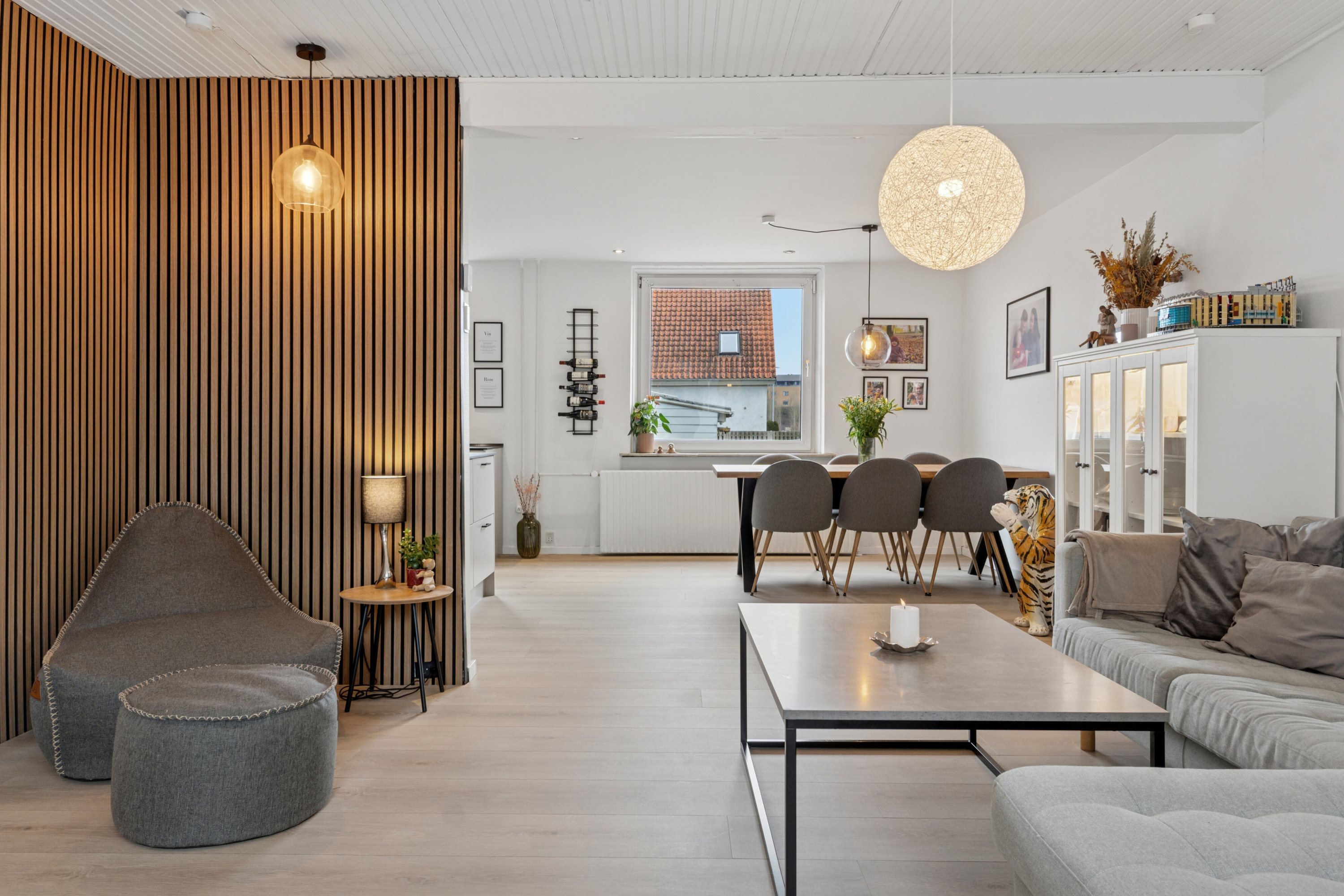 Fremhævet stue billede i fuldskærmstilstand. Billede af Kalundborgvej 8, 4200 Slagelse